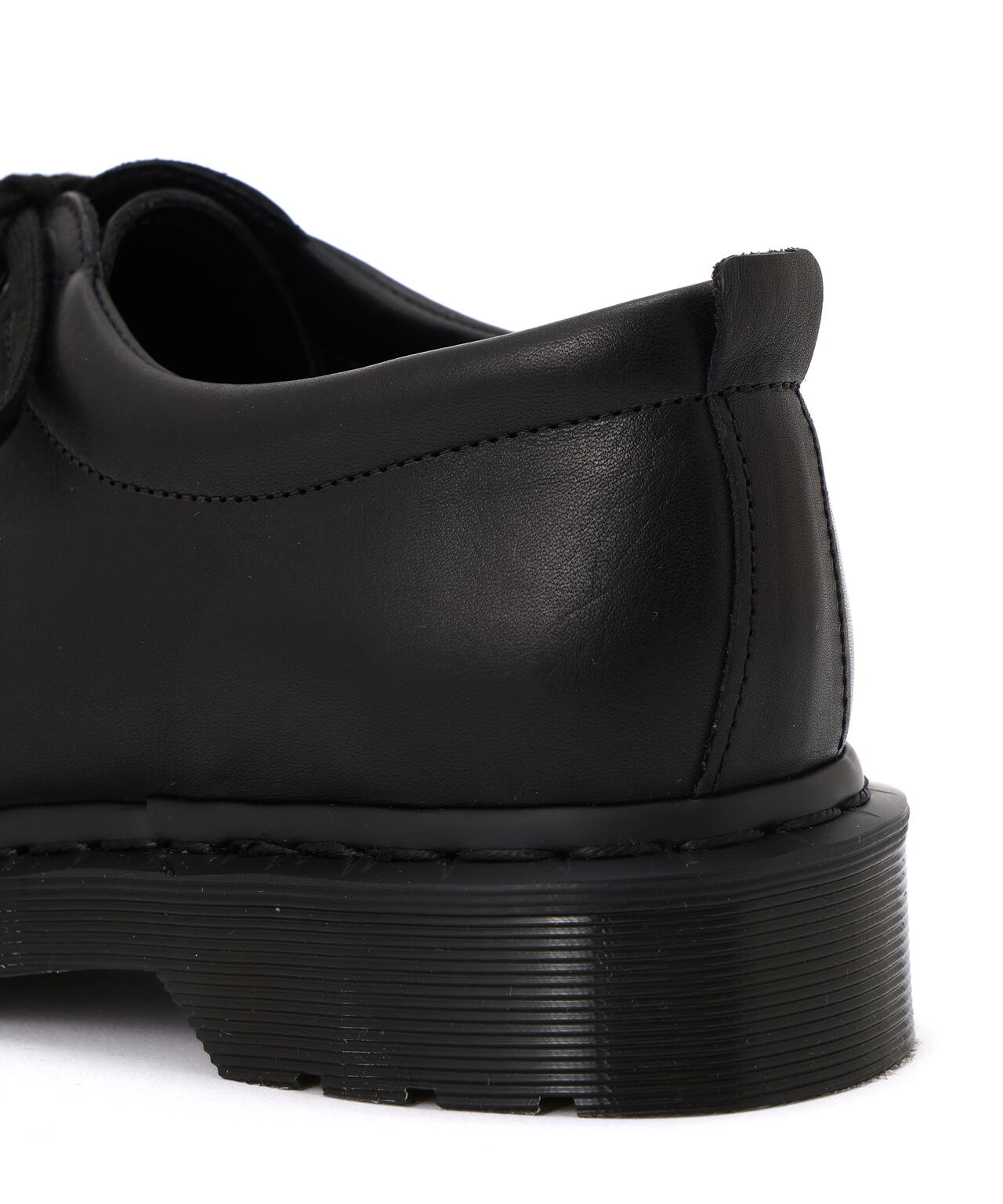 MEN DR. MARTENS FOR MHL. GRAINED OILED LEATHER
