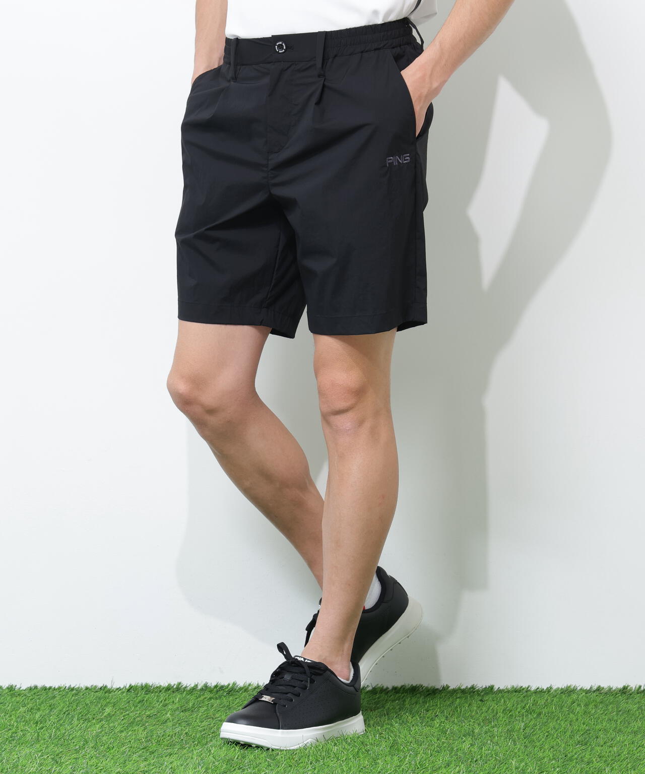 【PING APPAREL】ドライタッチナイロンストレッチタフタショートパンツ ＜GOLD＞ (MENS)