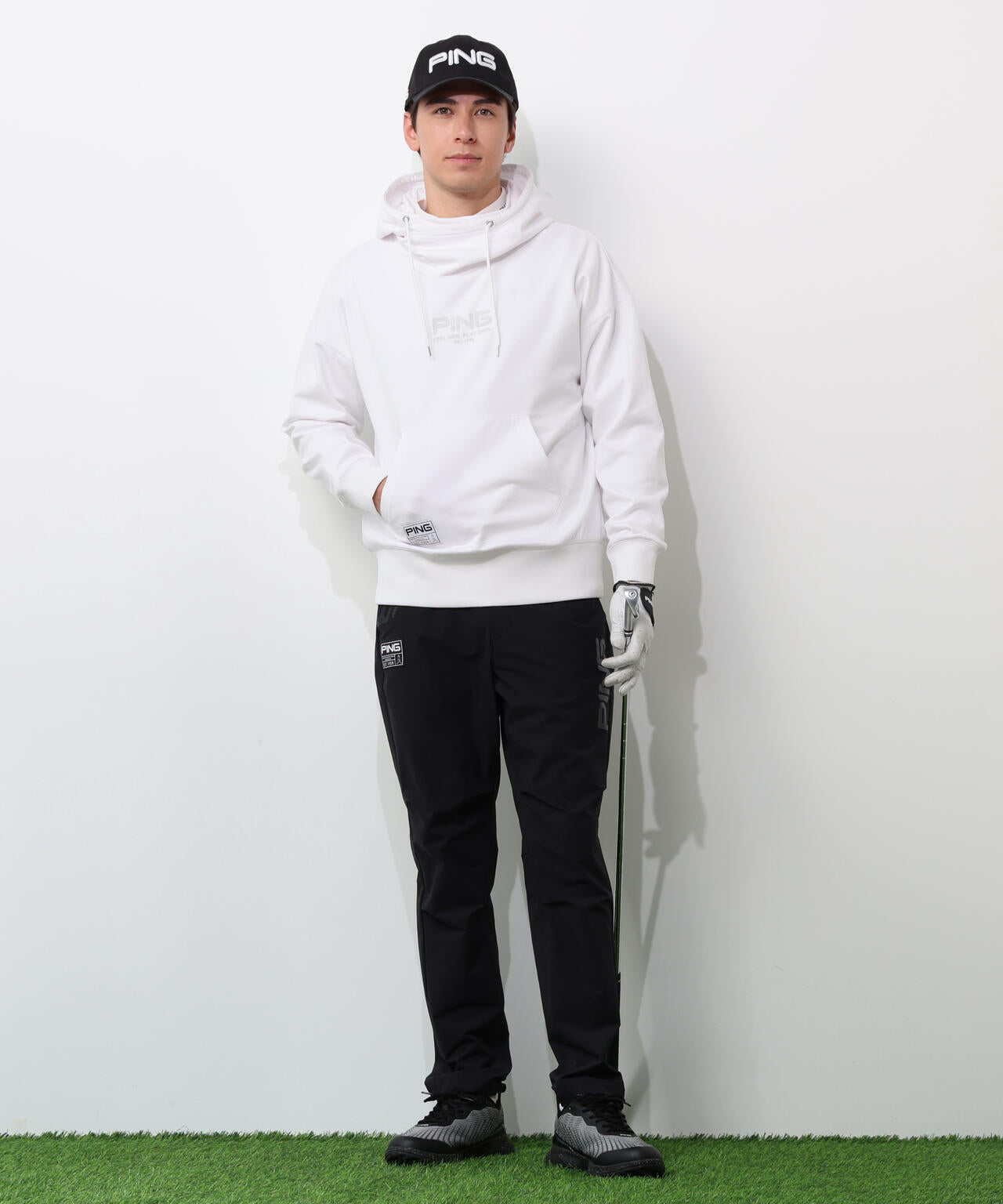 【PING APPAREL】全方向ストレッチ 接結裏メッシュスウェットフーディプルオーバー ＜GOLD＞ (MENS)