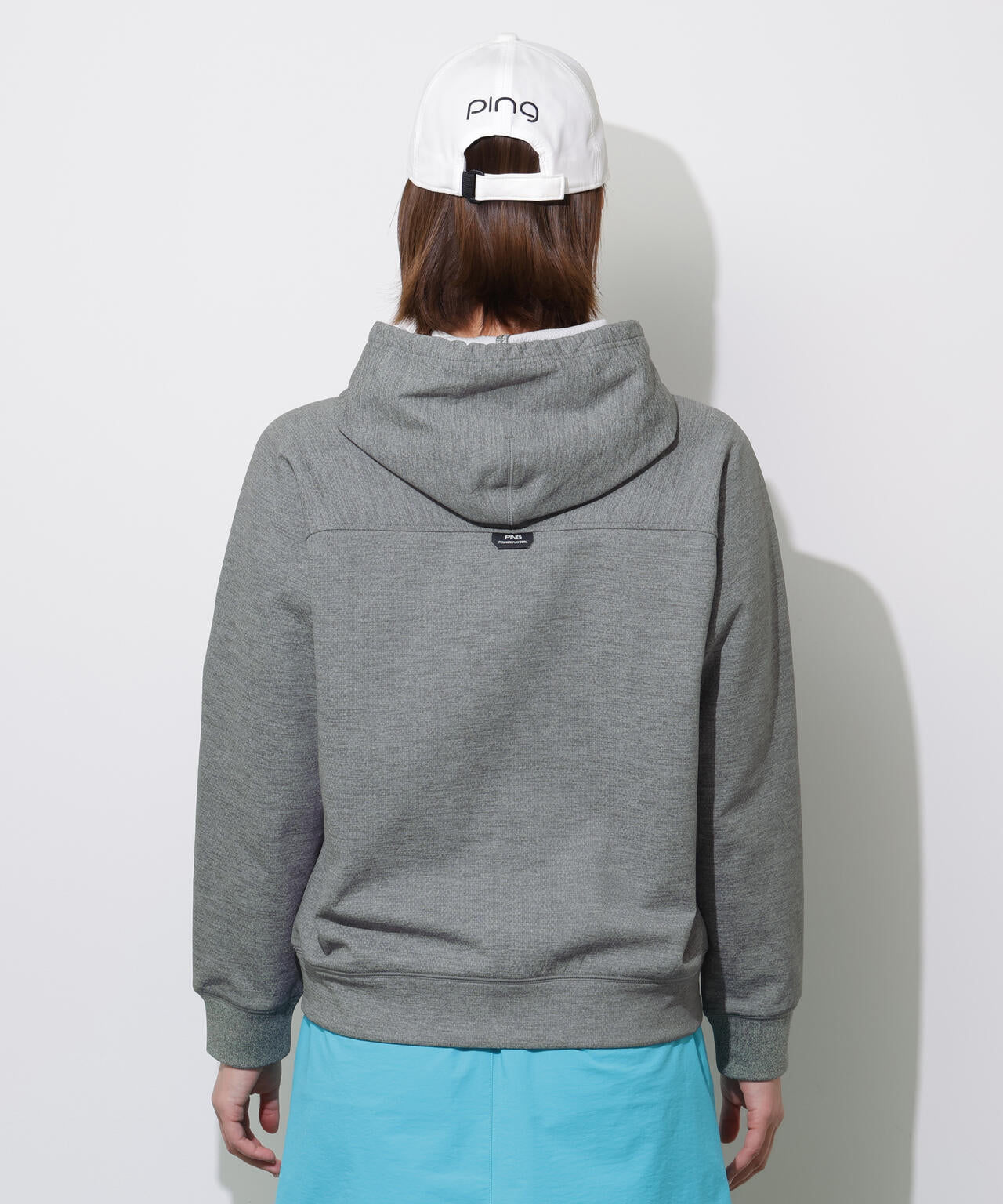 【PING APPAREL】全方向ストレッチ接結裏メッシュ切替ロゴテープスウェットフーディ ＜PERFORMANCE＞ (LADIES)