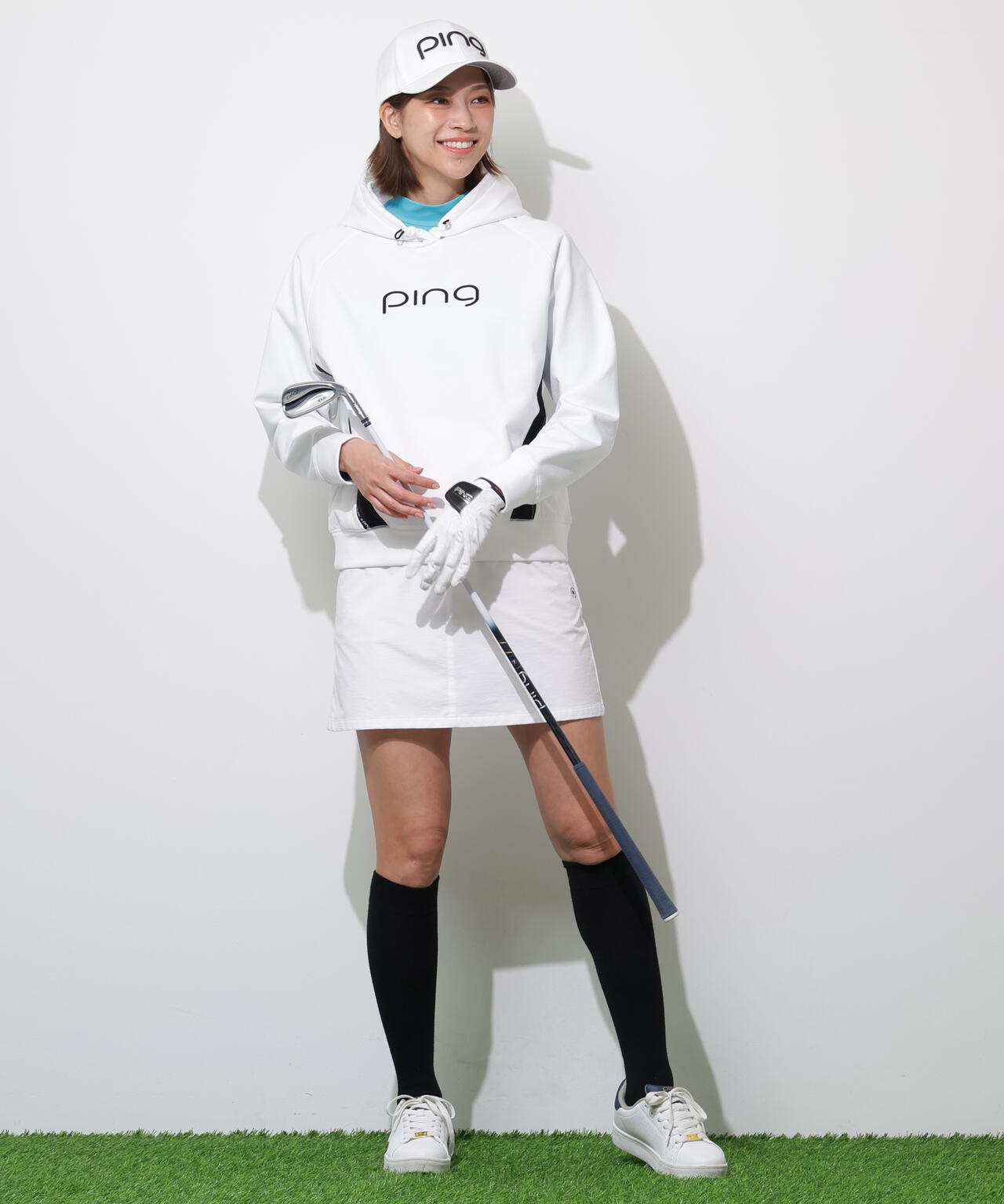 【PING APPAREL】全方向ストレッチ接結裏メッシュ切替ロゴテープスウェットフーディ ＜PERFORMANCE＞ (LADIES)