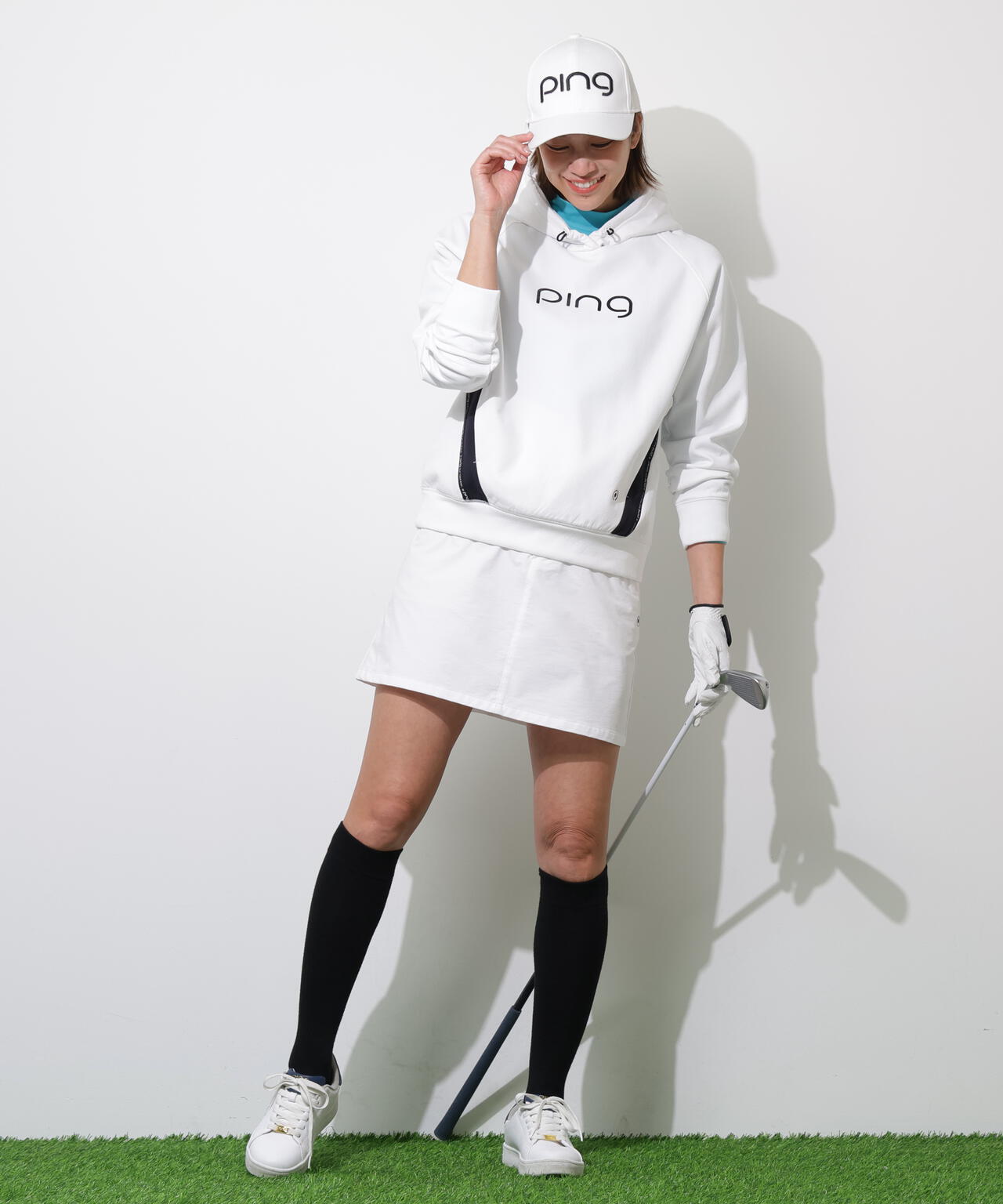 【PING APPAREL】全方向ストレッチ接結裏メッシュ切替ロゴテープスウェットフーディ ＜PERFORMANCE＞ (LADIES)