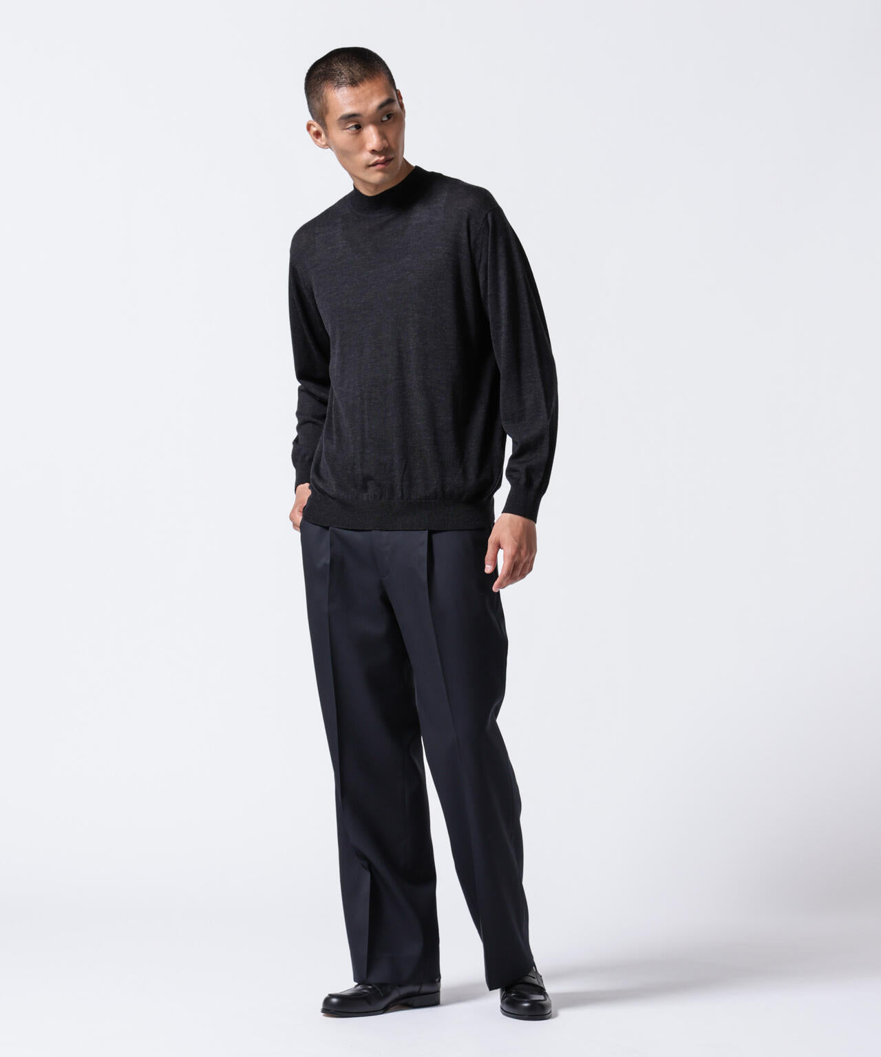「ASSEMBLANC」BRISBANEベンチレーションモックネックプルオーバー