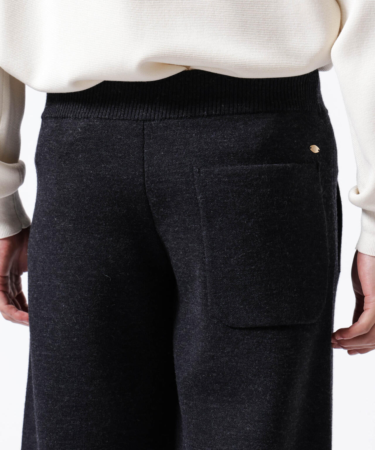 ｢ASSEMBLANC｣接結ウールニットパンツ