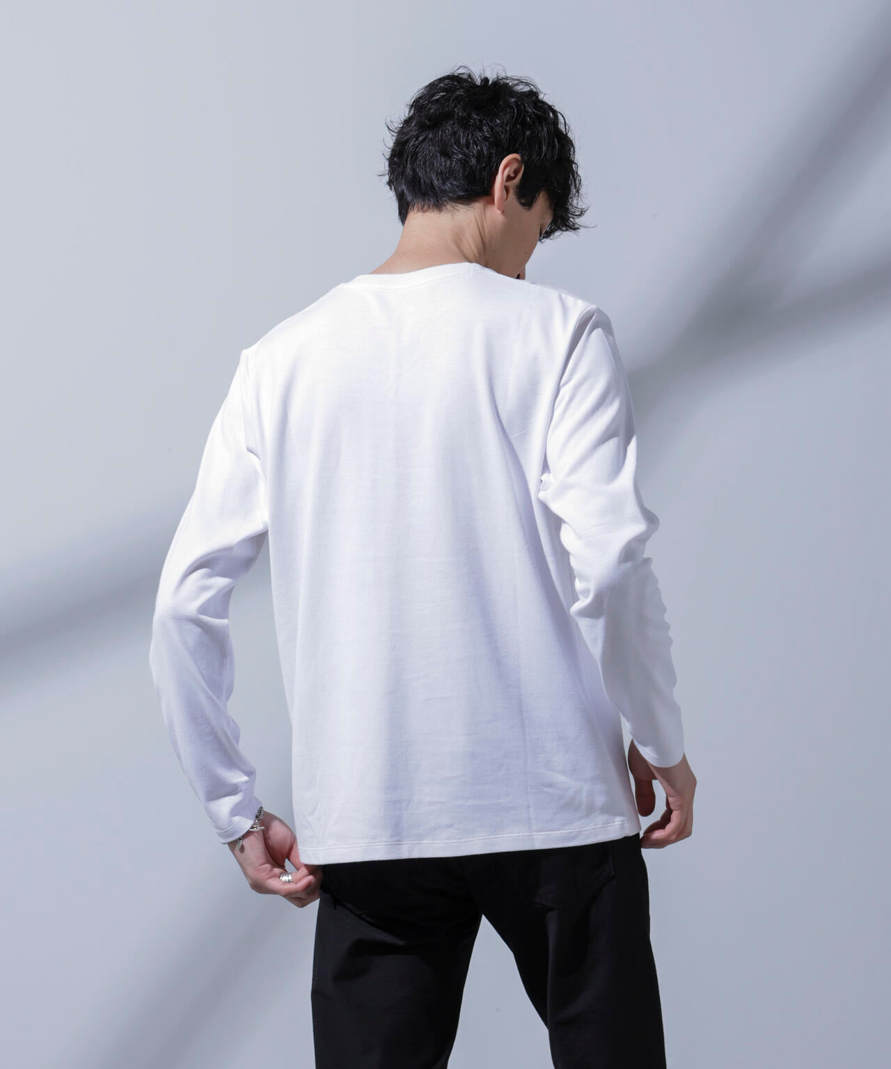 Anti Soaked(R)  汗染み防止 VネックTシャツ