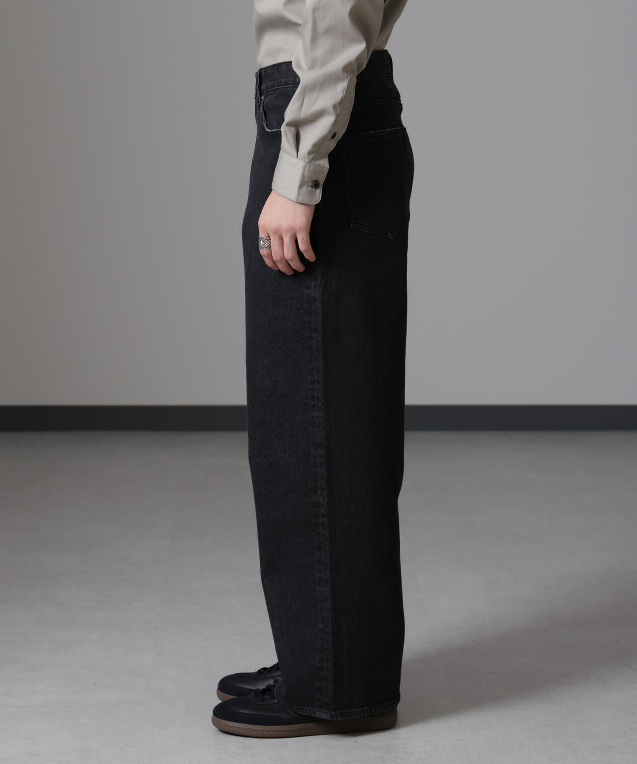 「MC」TIMELESS WARDROBE リラックスフィットデニム 252