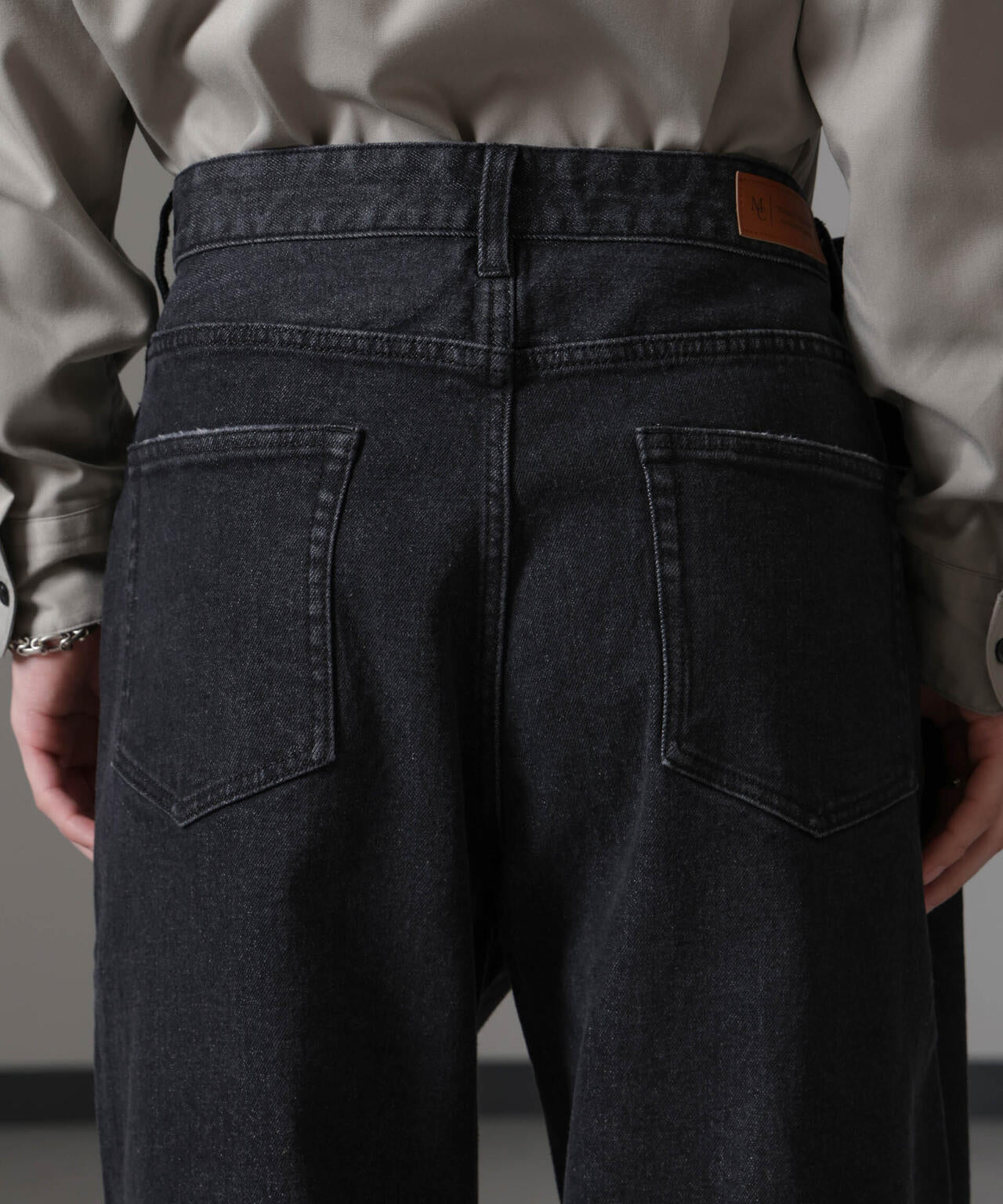 「MC」TIMELESS WARDROBE リラックスフィットデニム 252