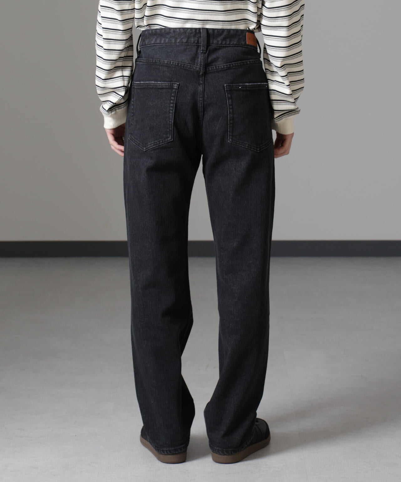 「MC」TIMELESS WARDROBE レギュラーフィットデニム 251