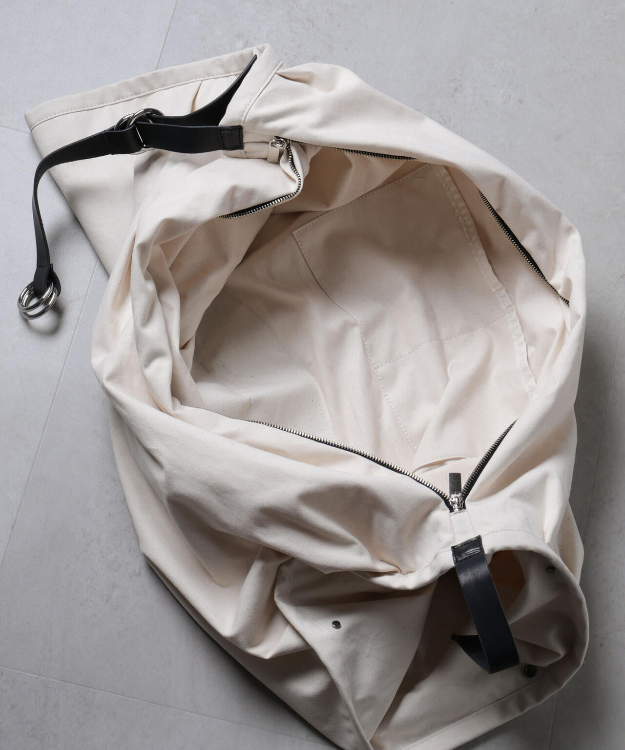 ｢tagAlong｣butterfly canvas logo L