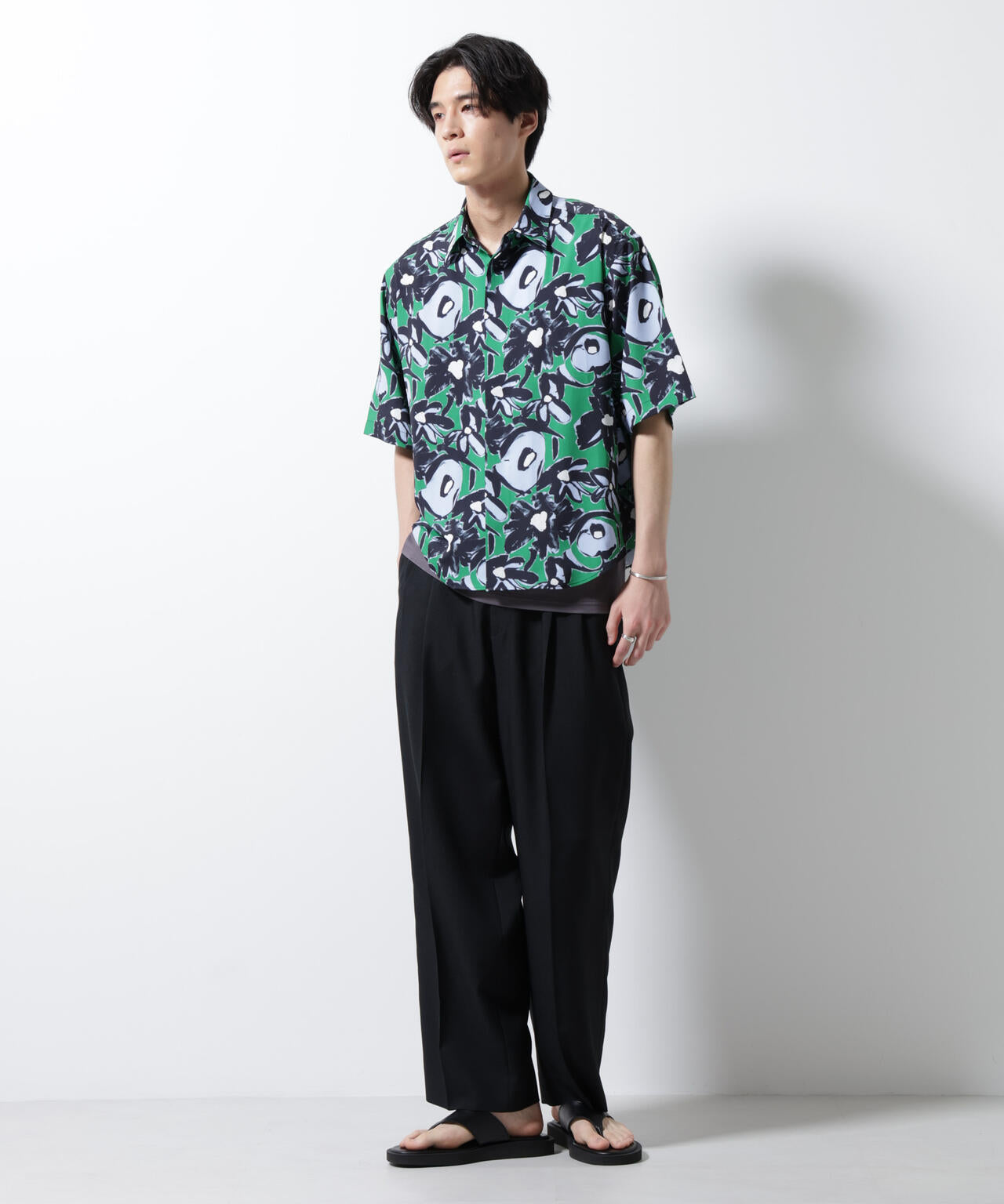 総柄プリントシャツ