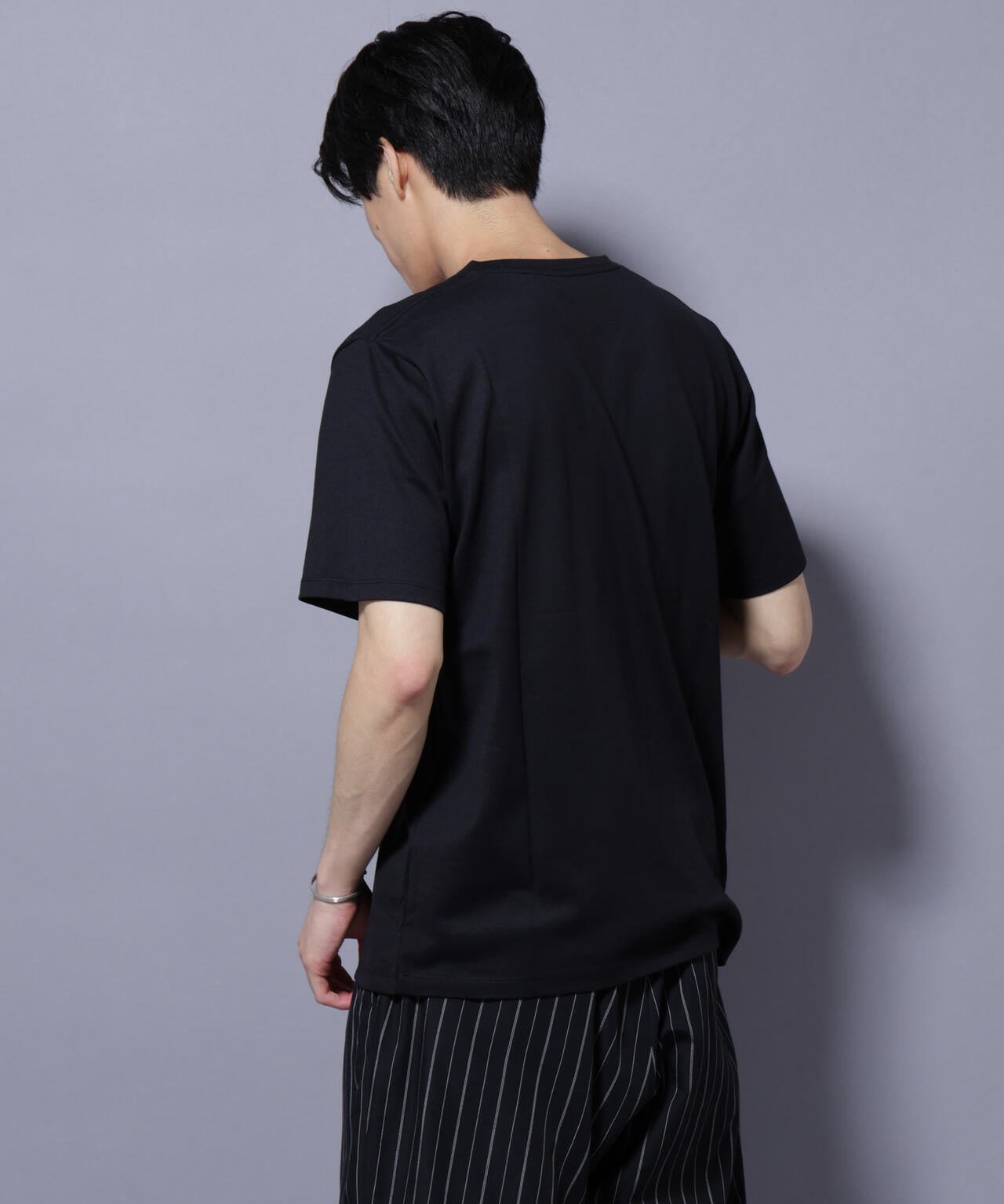 WEB限定/Anti Soaked(R) 汗染み防止 Vネック レギュラーシルエットTシャツ