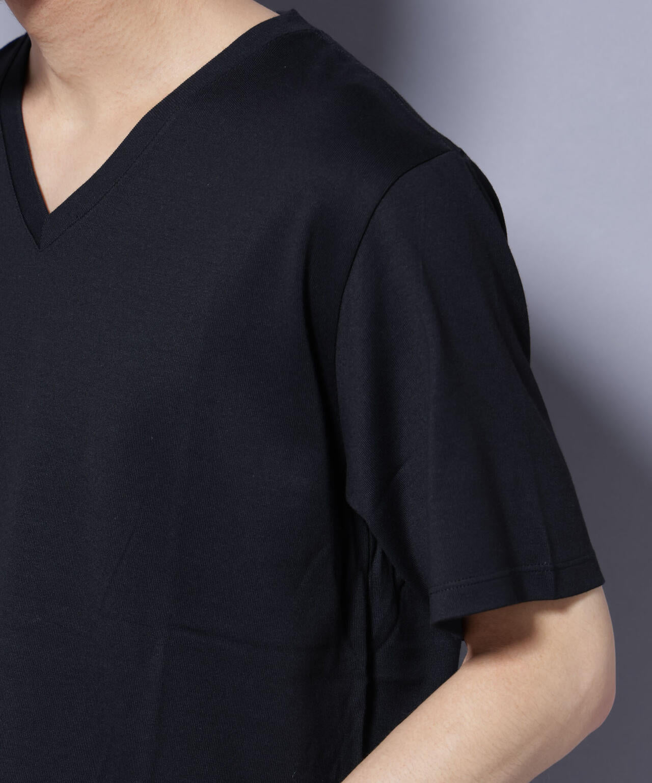 WEB限定/Anti Soaked(R) 汗染み防止 Vネック レギュラーシルエットTシャツ