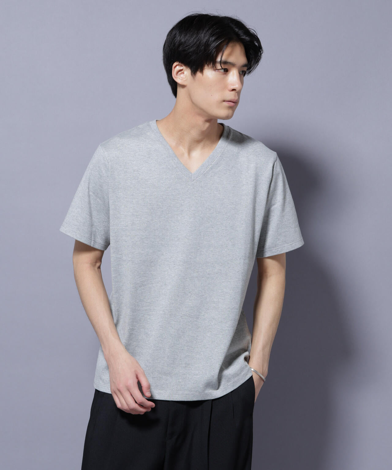 WEB限定/Anti Soaked(R) 汗染み防止 Vネック レギュラーシルエットTシャツ