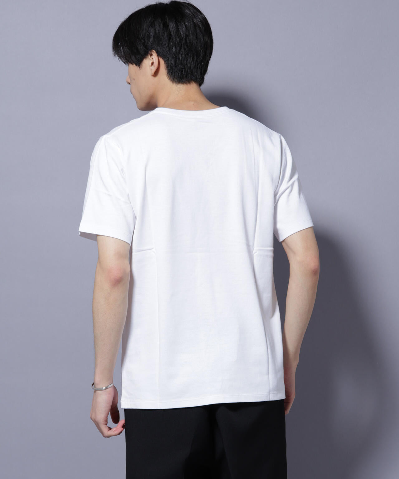 WEB限定/Anti Soaked(R) 汗染み防止 Vネック レギュラーシルエットTシャツ