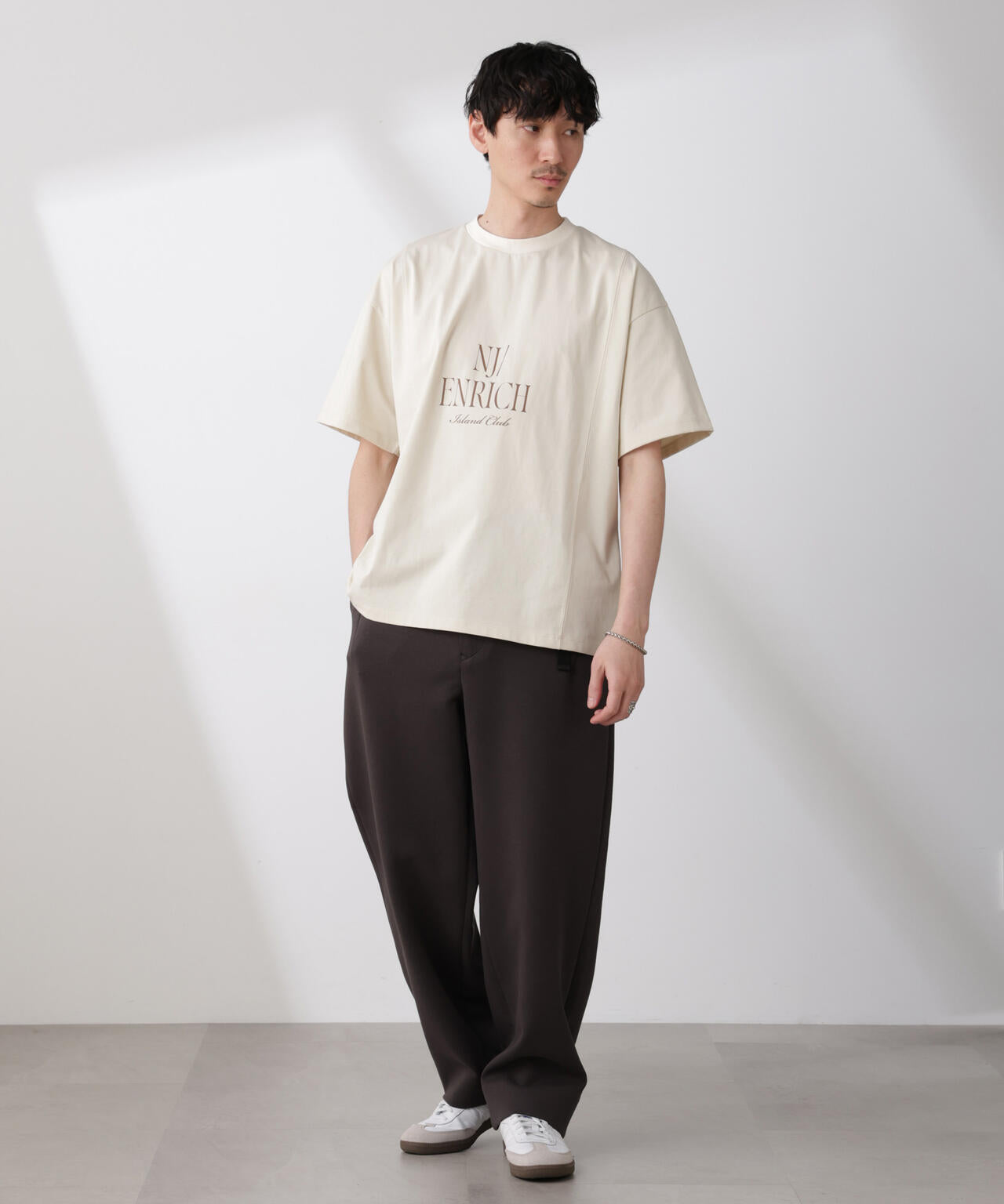 「NJ/CLUB」 ENRICHプリント切り替え Tシャツ