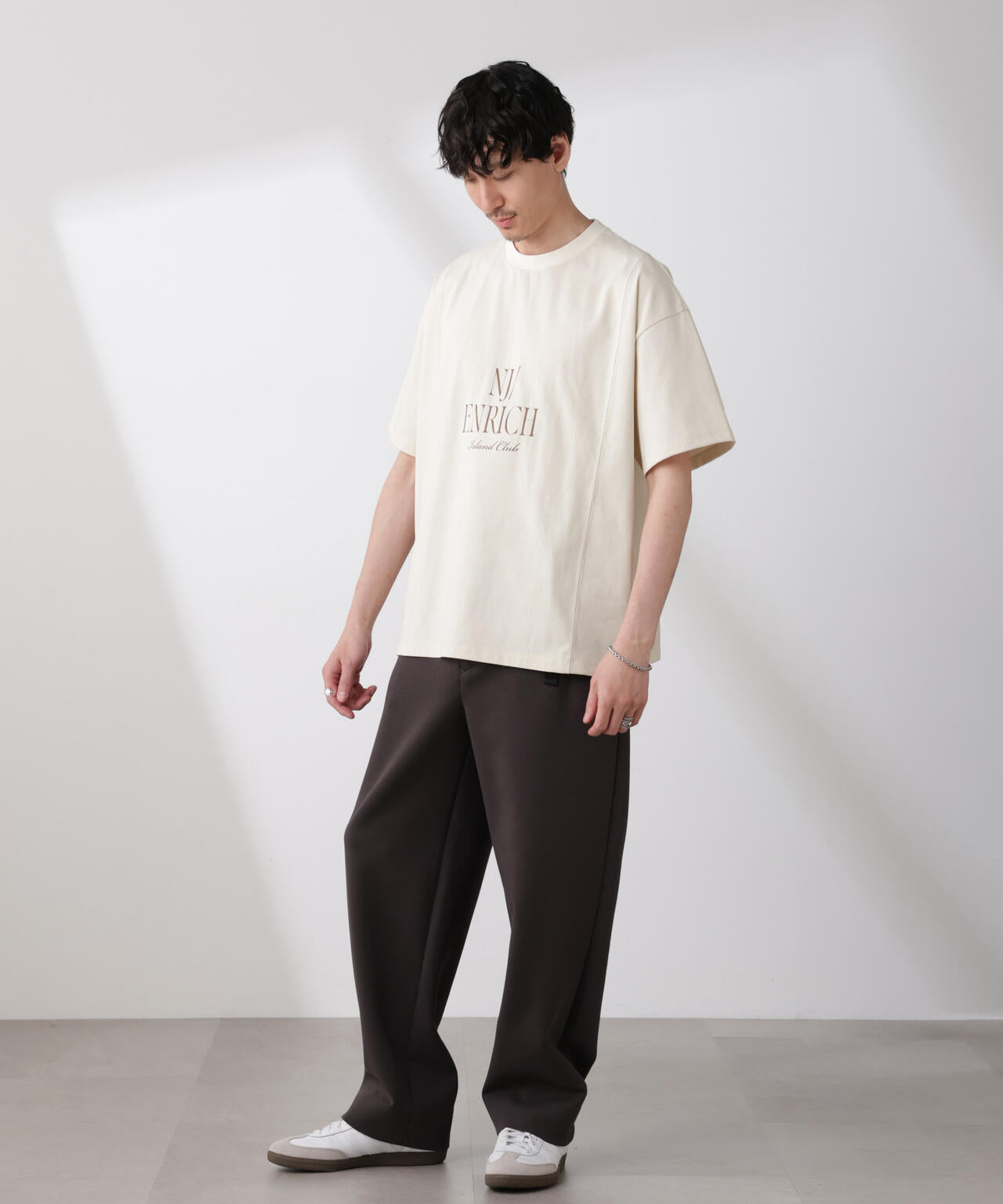 「NJ/CLUB」 ENRICHプリント切り替え Tシャツ