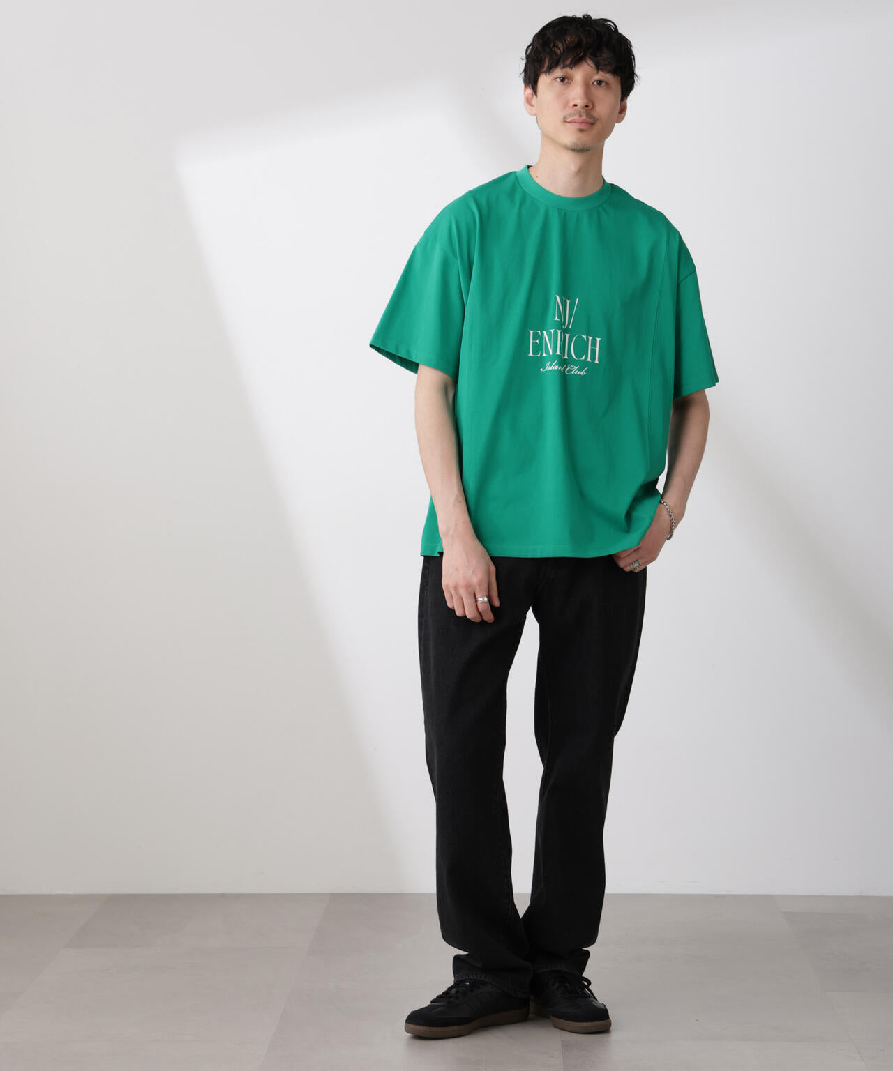 「NJ/CLUB」 ENRICHプリント切り替え Tシャツ