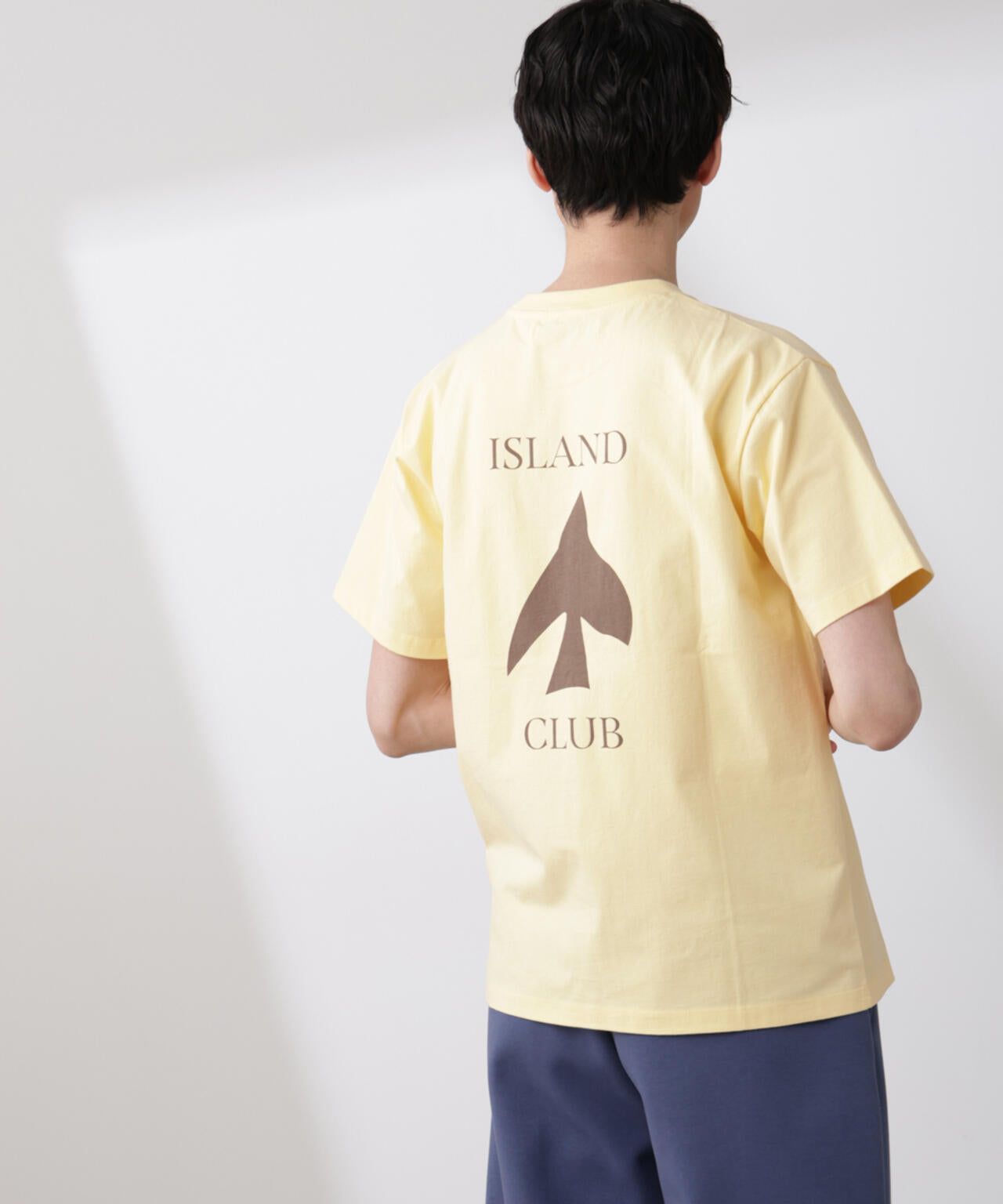 「NJ/CLUB」 ISLANDCLUBプリント Tシャツ