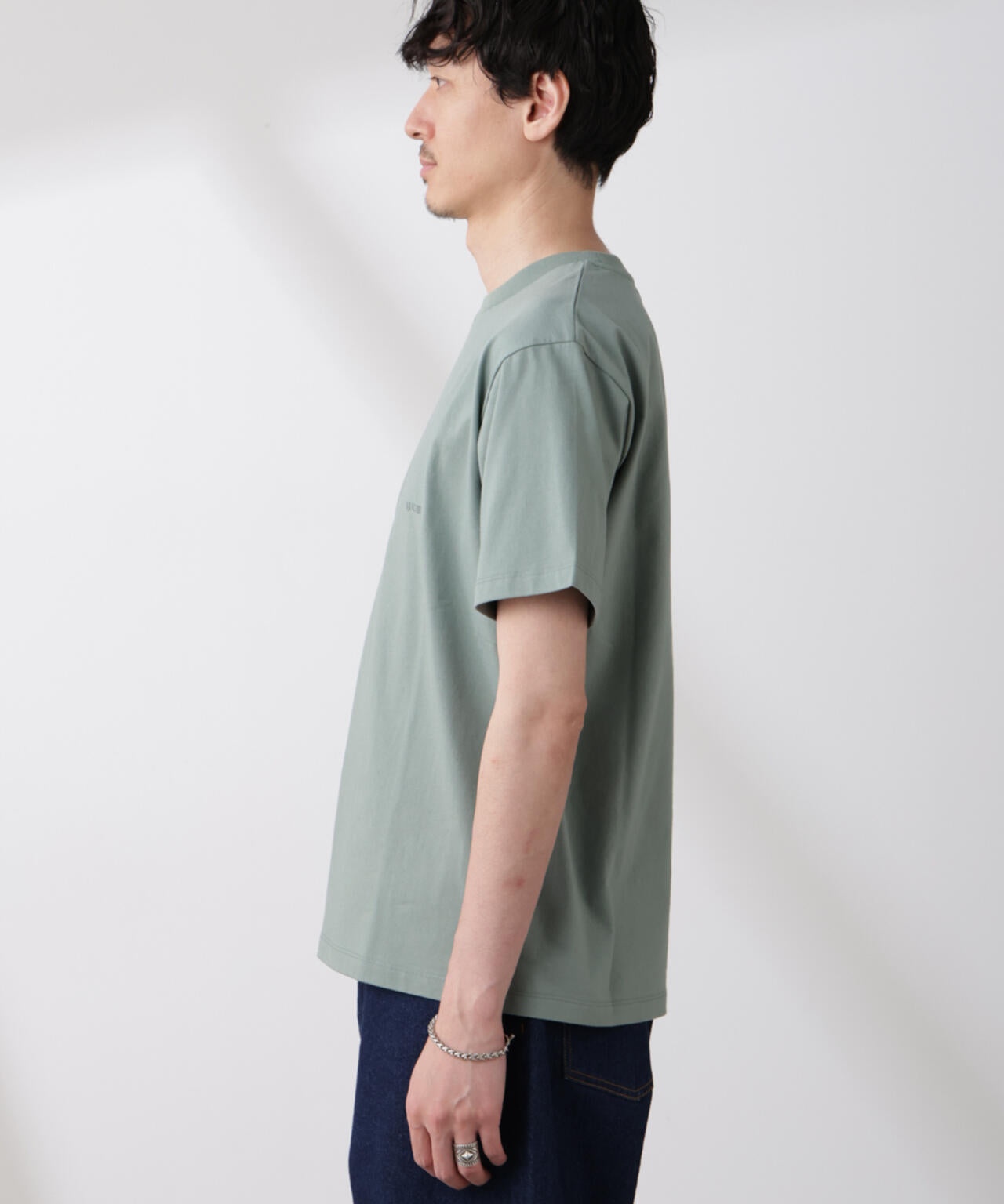 「NJ/CLUB」 ISLANDCLUBプリント Tシャツ