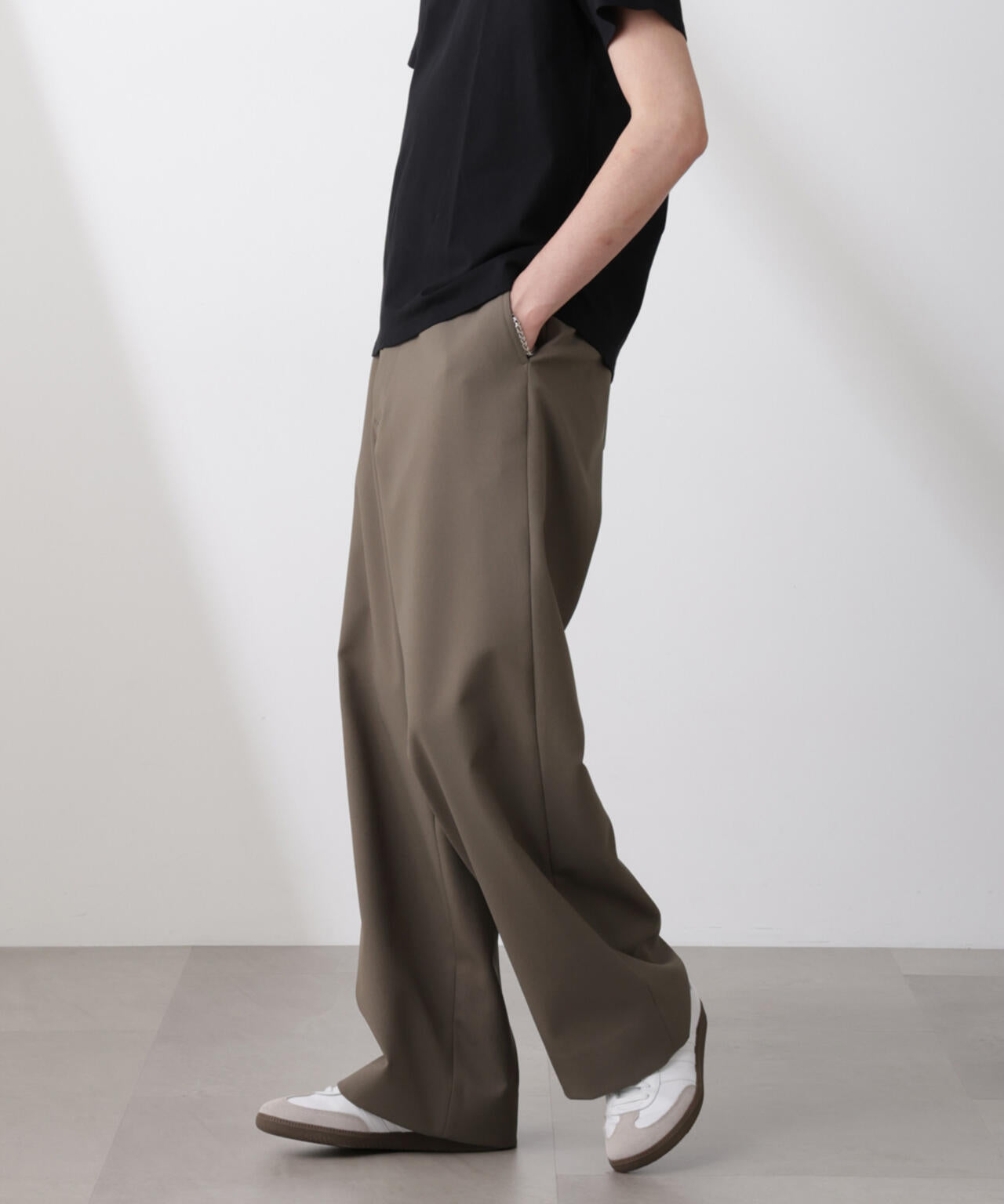 ｢SOIGNE｣ECOPET(R)×AEROツイルストレッチチノスラックス