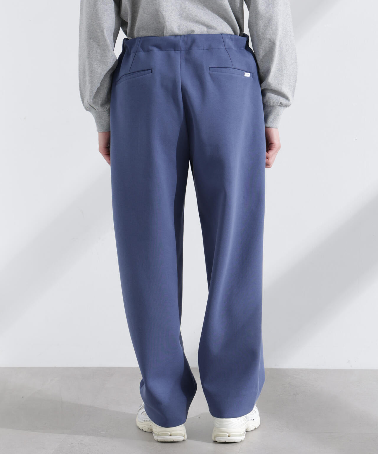 「NJ/CLUB」 ストレッチポンチテーパードパンツ