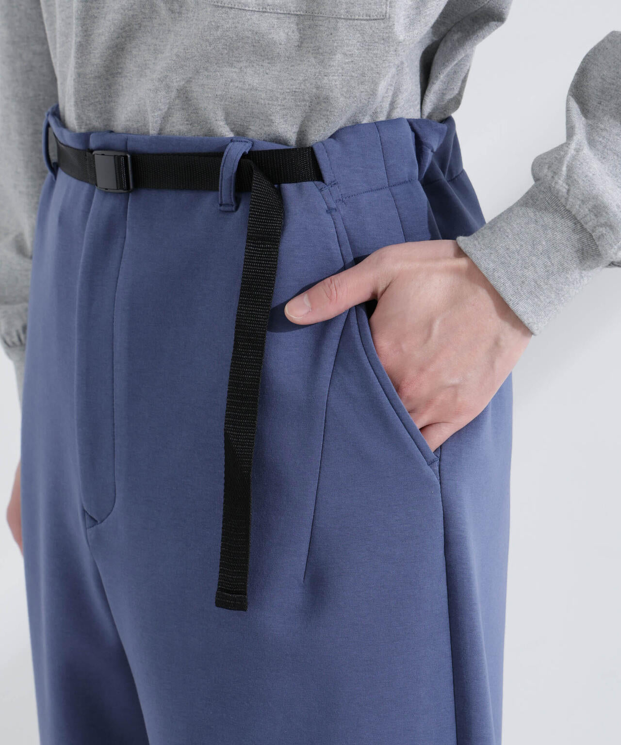 「NJ/CLUB」 ストレッチポンチテーパードパンツ