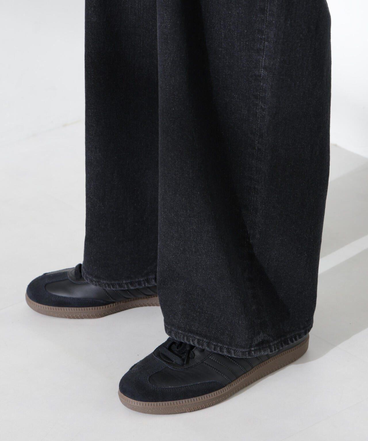 「MC」TIMELESS WARDROBE リラックスフィットデニム 252