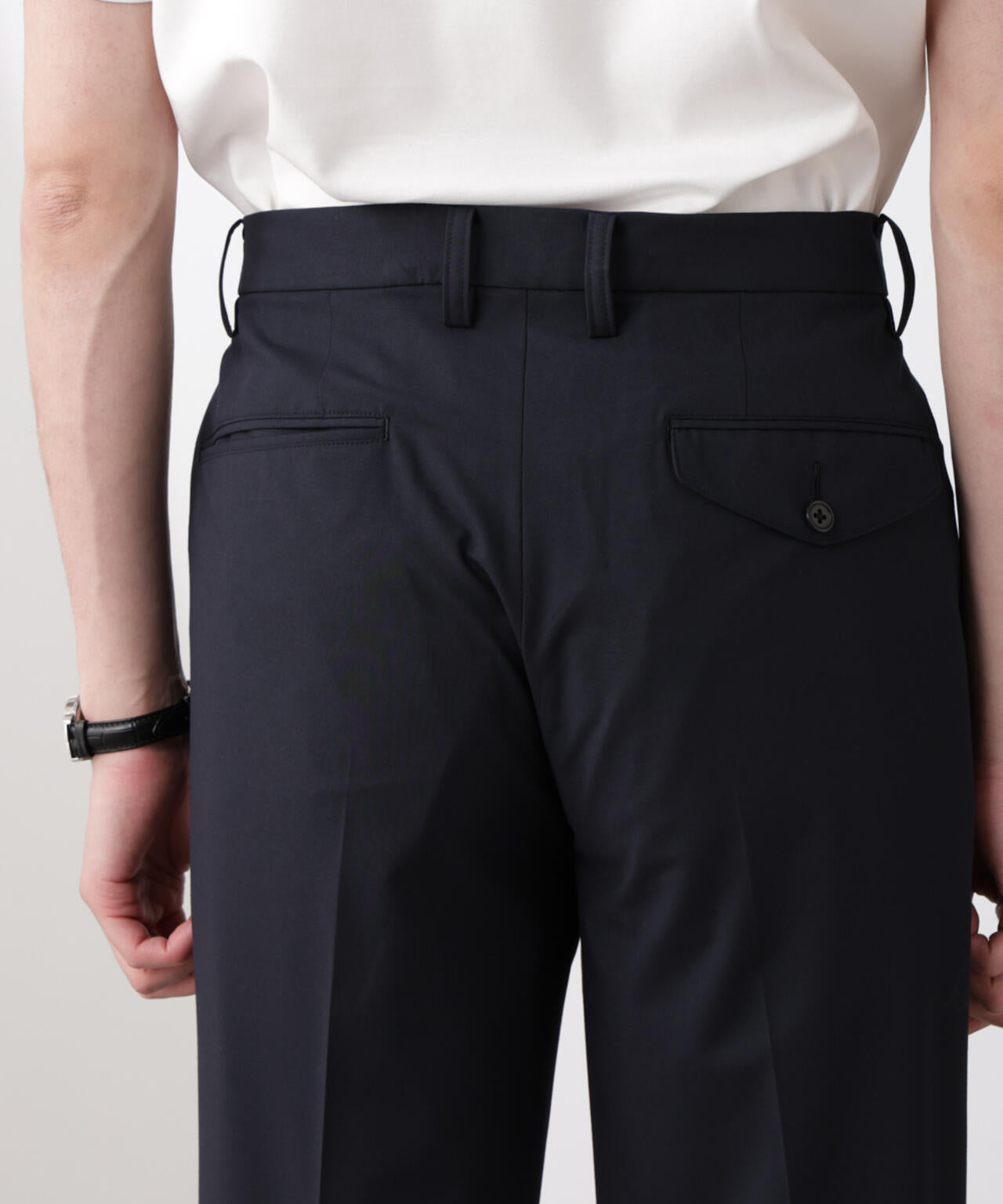 ｢N TROUSERS BASIC｣トロピカルストレッチストレートパンツ（セットアップ可）