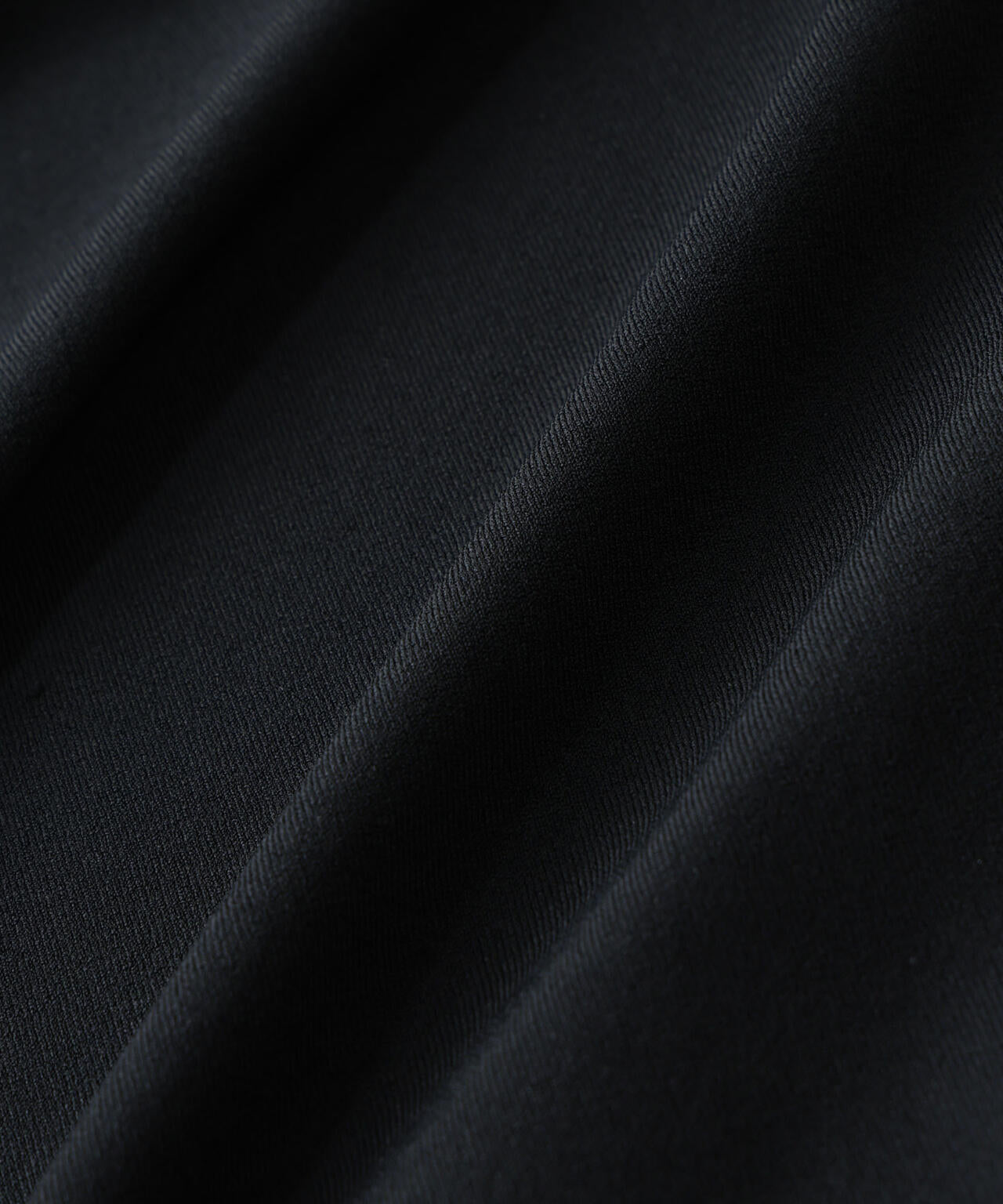 「ELITE 7 FUNCTION」クルーネックニット
