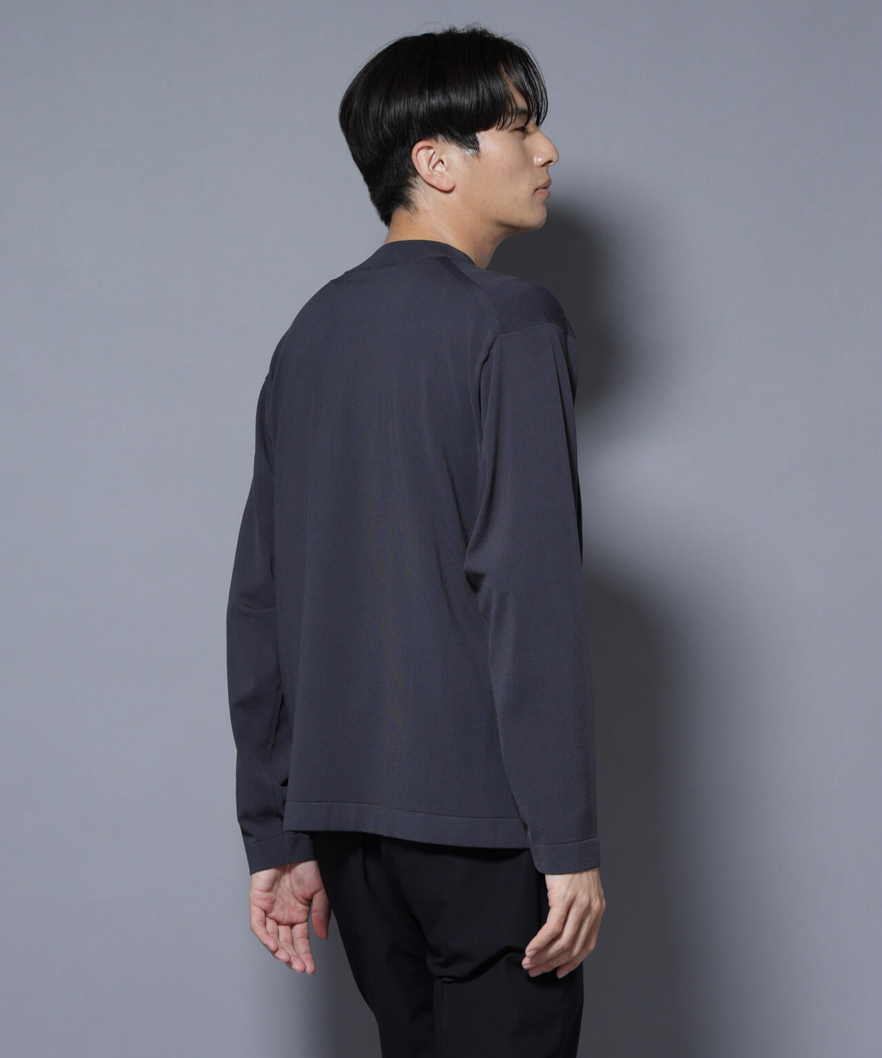 「ELITE 7 FUNCTION」クルーネックニット