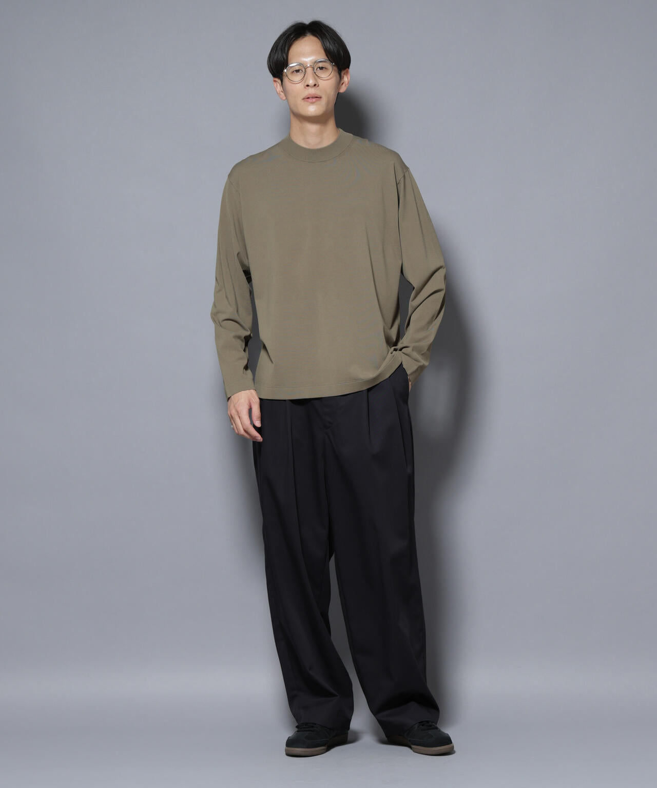 「ELITE 7 FUNCTION」クルーネックニット