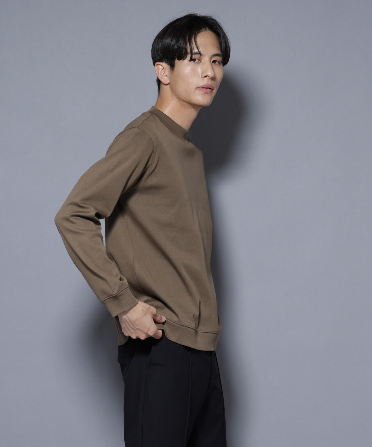 「FORMAL JERSEY」モックネックカットソー長袖