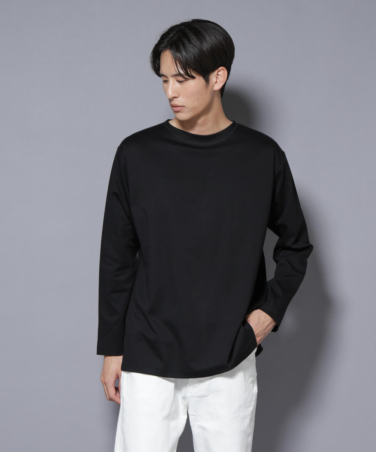 ｢NJ/CLUB｣モクロディ ボートネック サイドスリットTシャツ