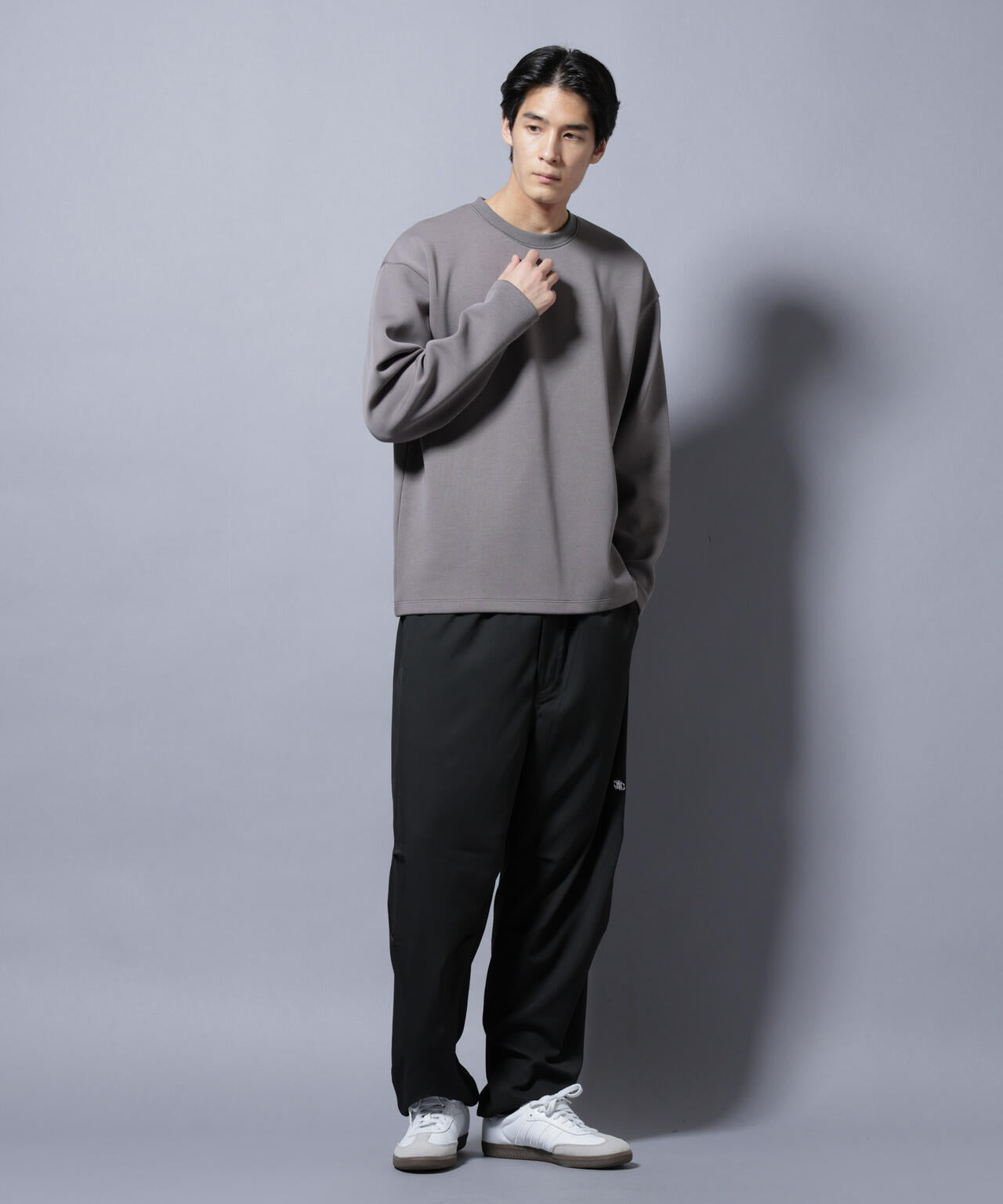「NJ/CLUB」ワンポイントロゴトラックパンツ