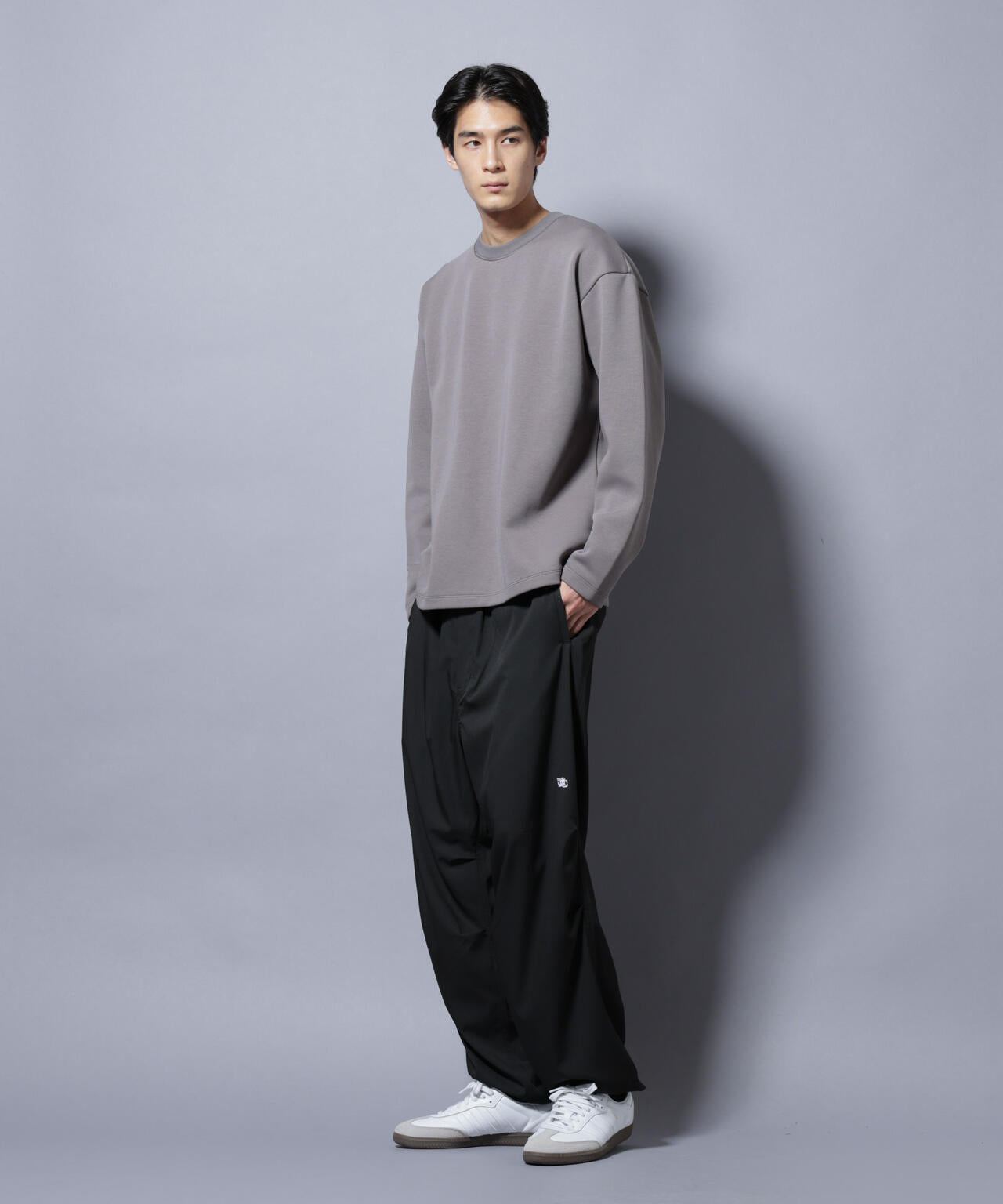 「NJ/CLUB」ワンポイントロゴトラックパンツ