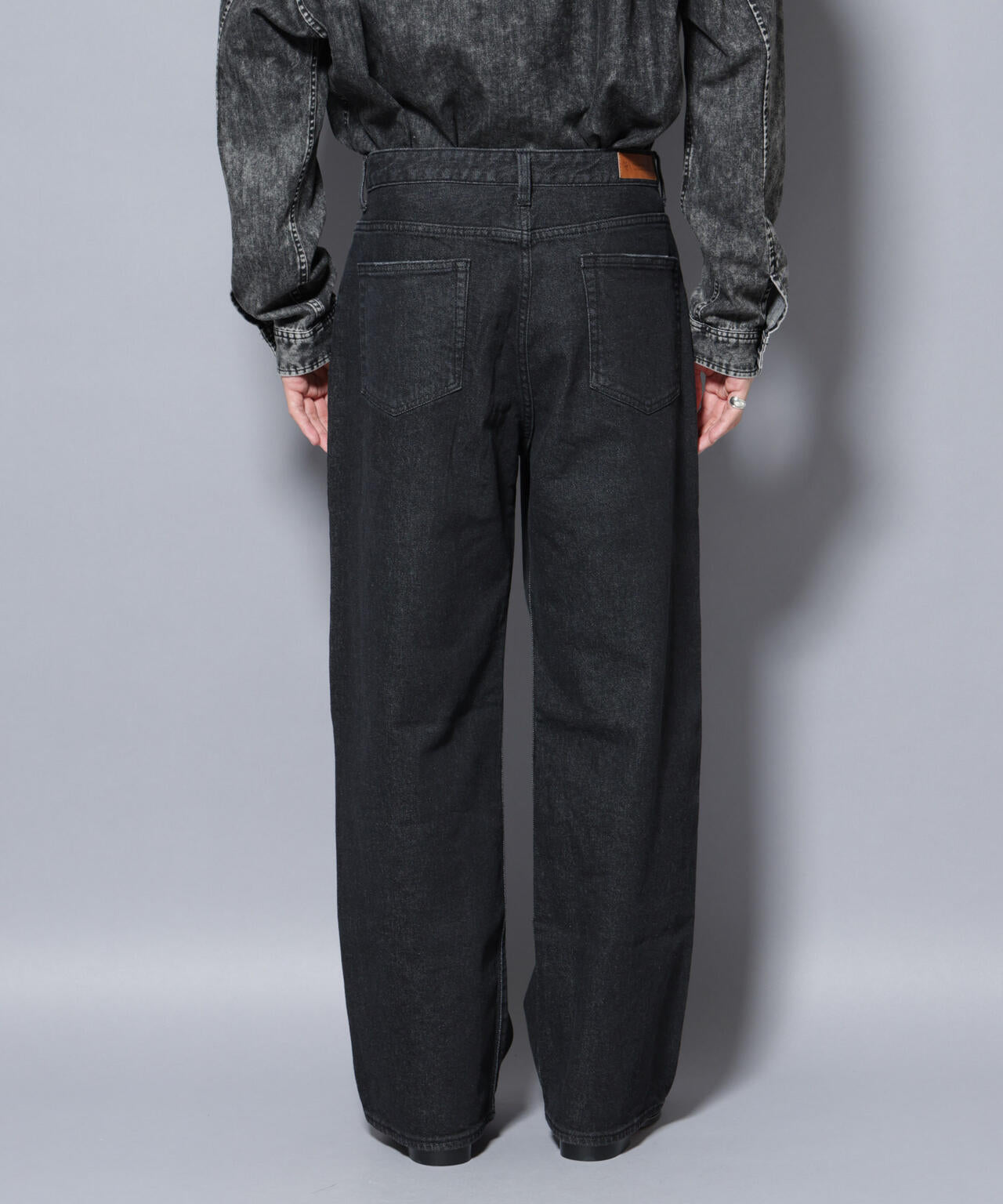 ｢MC｣”TIMELESS WARDROBE” リラックスフィットデニム 252