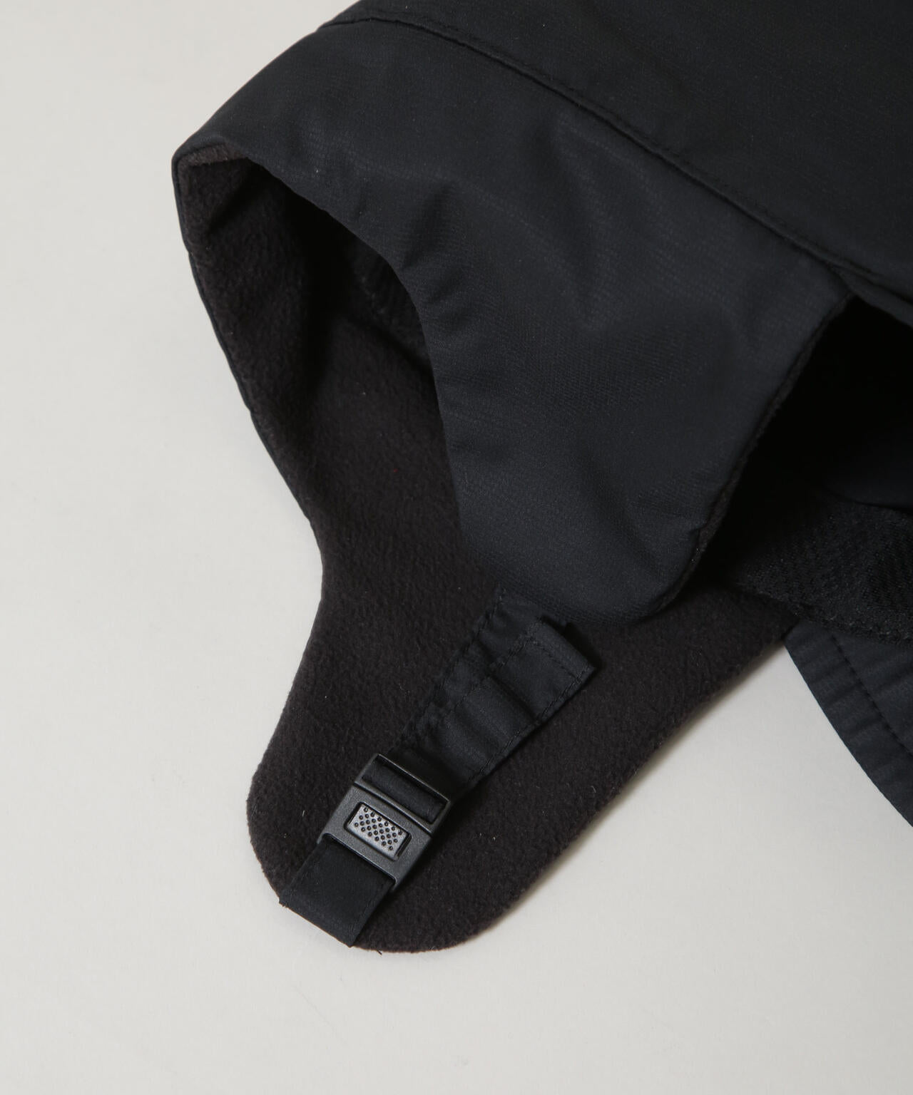 「NJ/CLUB」イヤーフラップキャップ