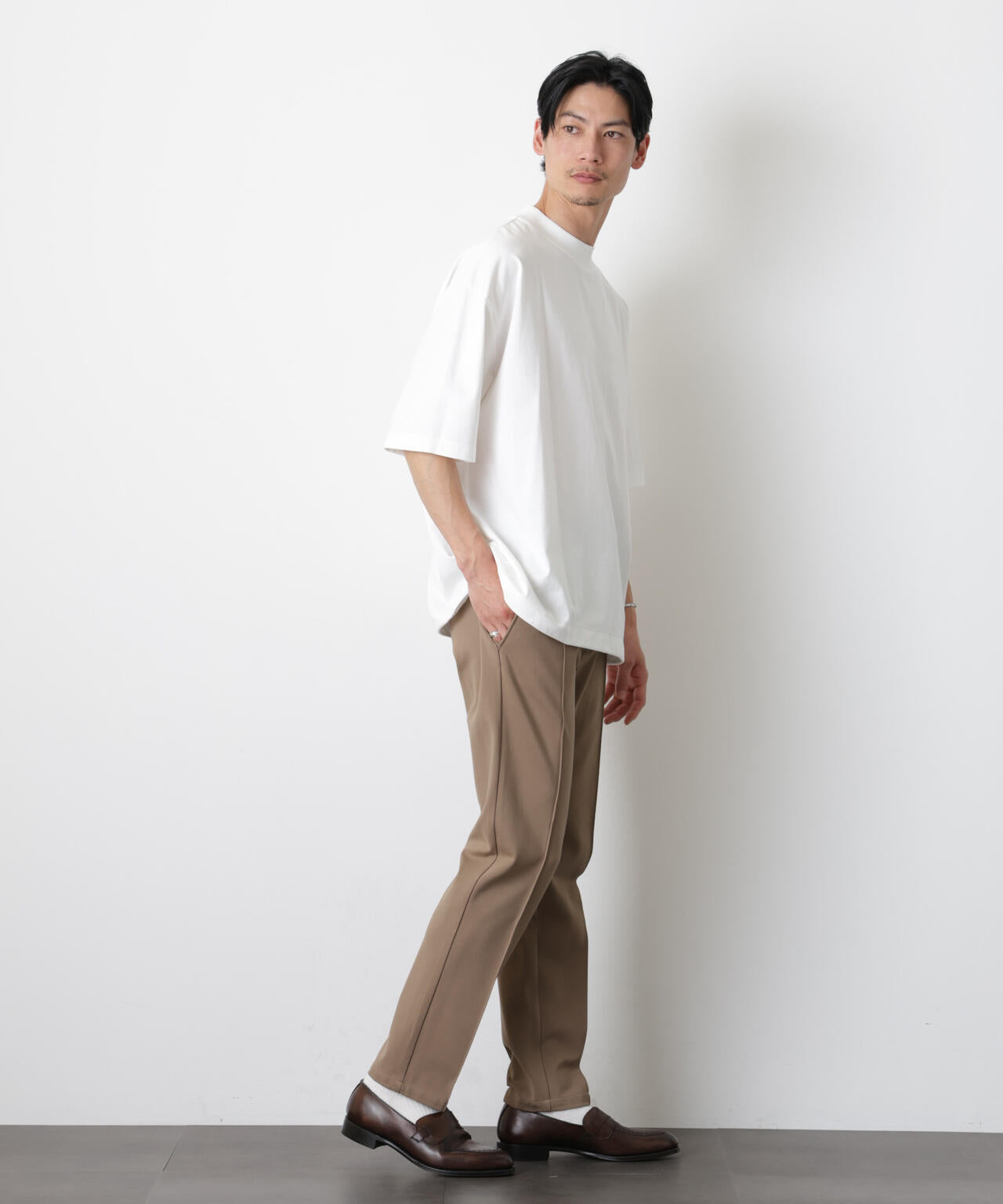 ソラーロワイドモックネックTシャツ