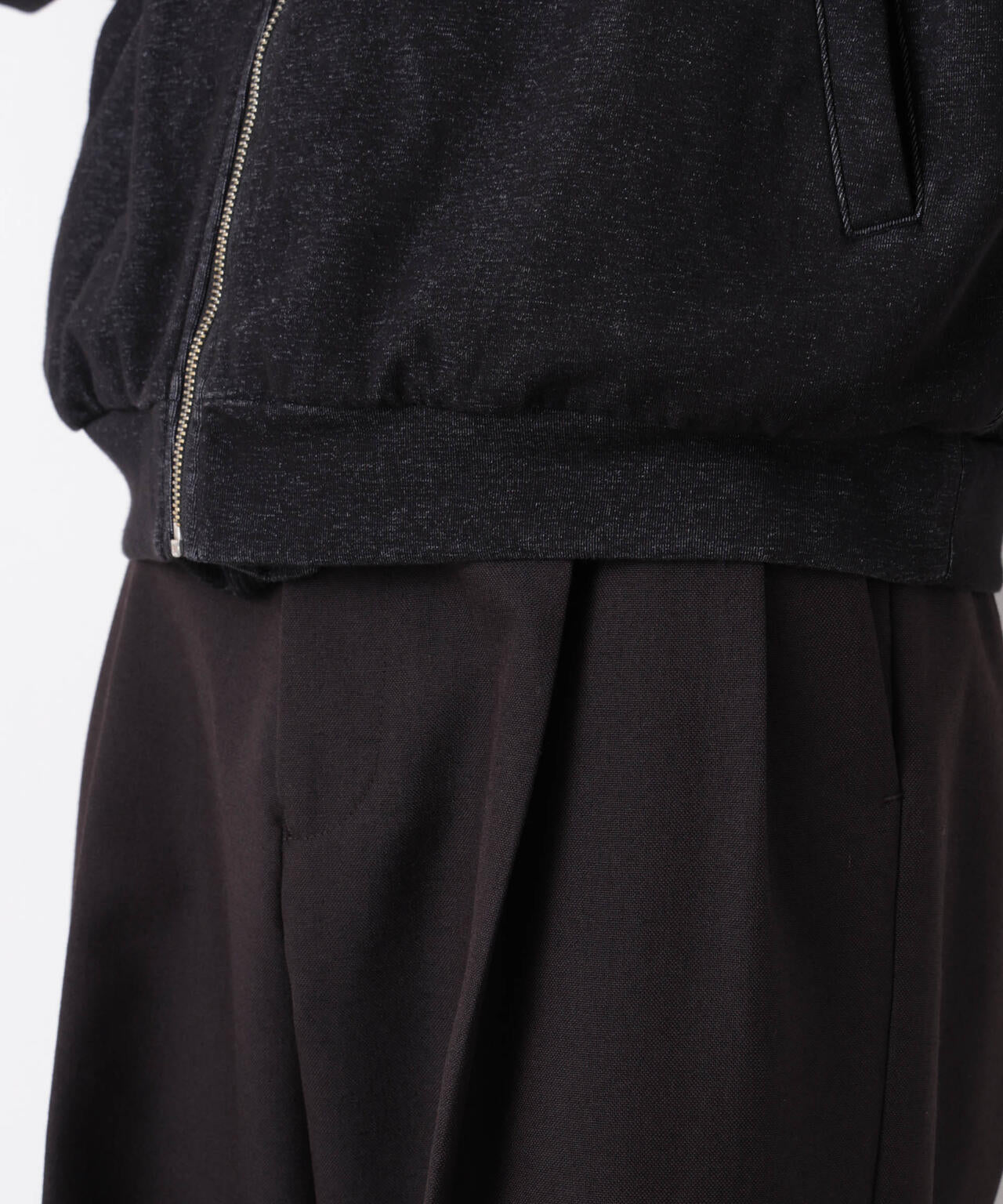 ｢surplus｣ フーディージップパーカー