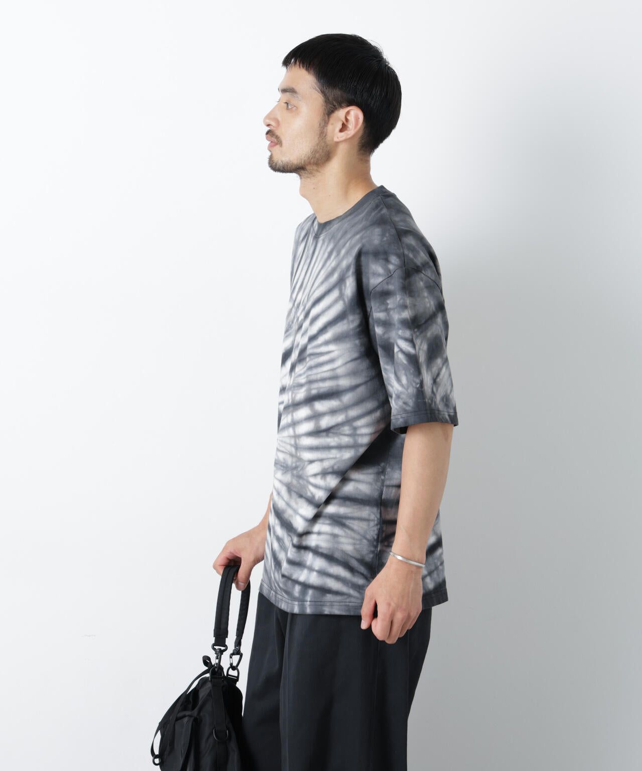 ブラックタイダイTシャツ