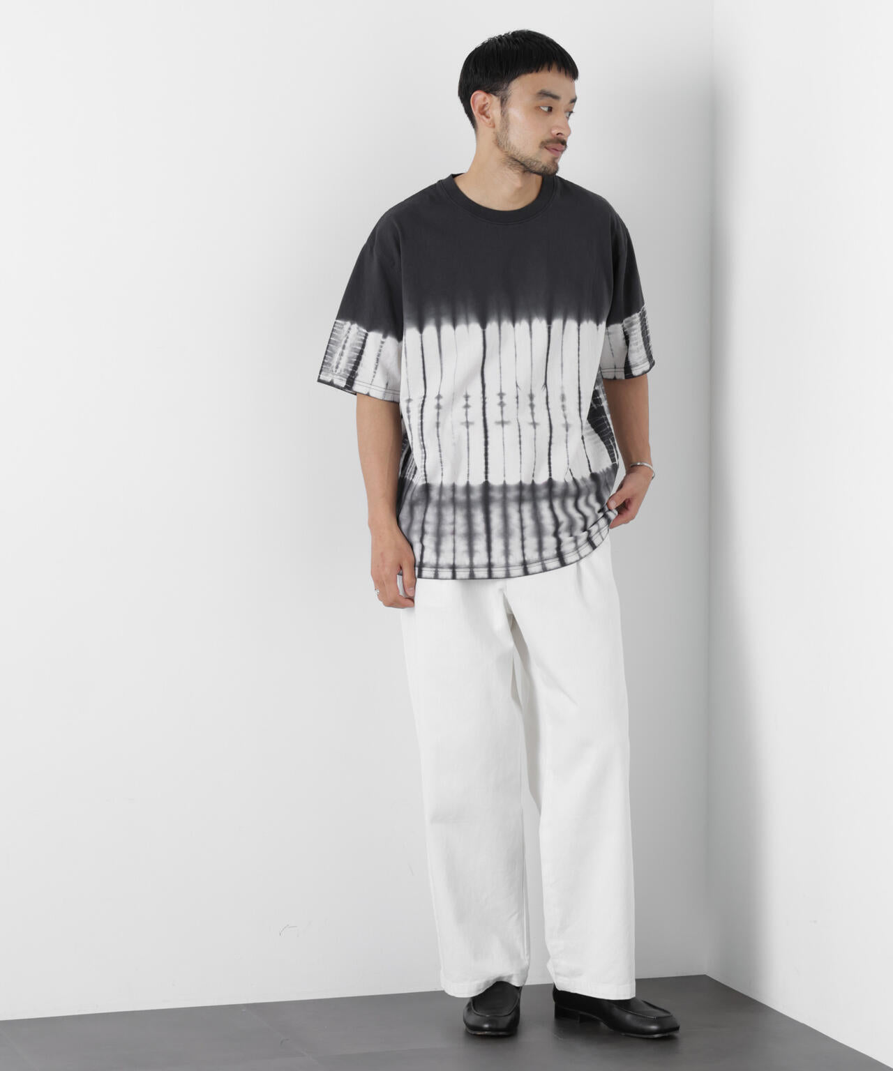 ブラックタイダイTシャツ