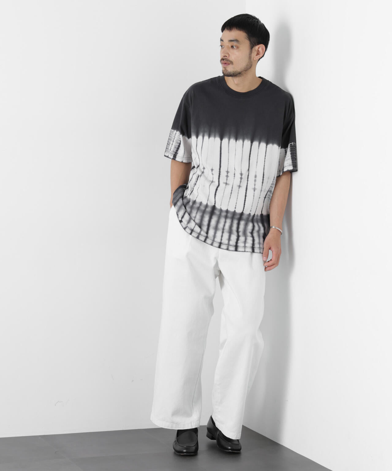 ブラックタイダイTシャツ