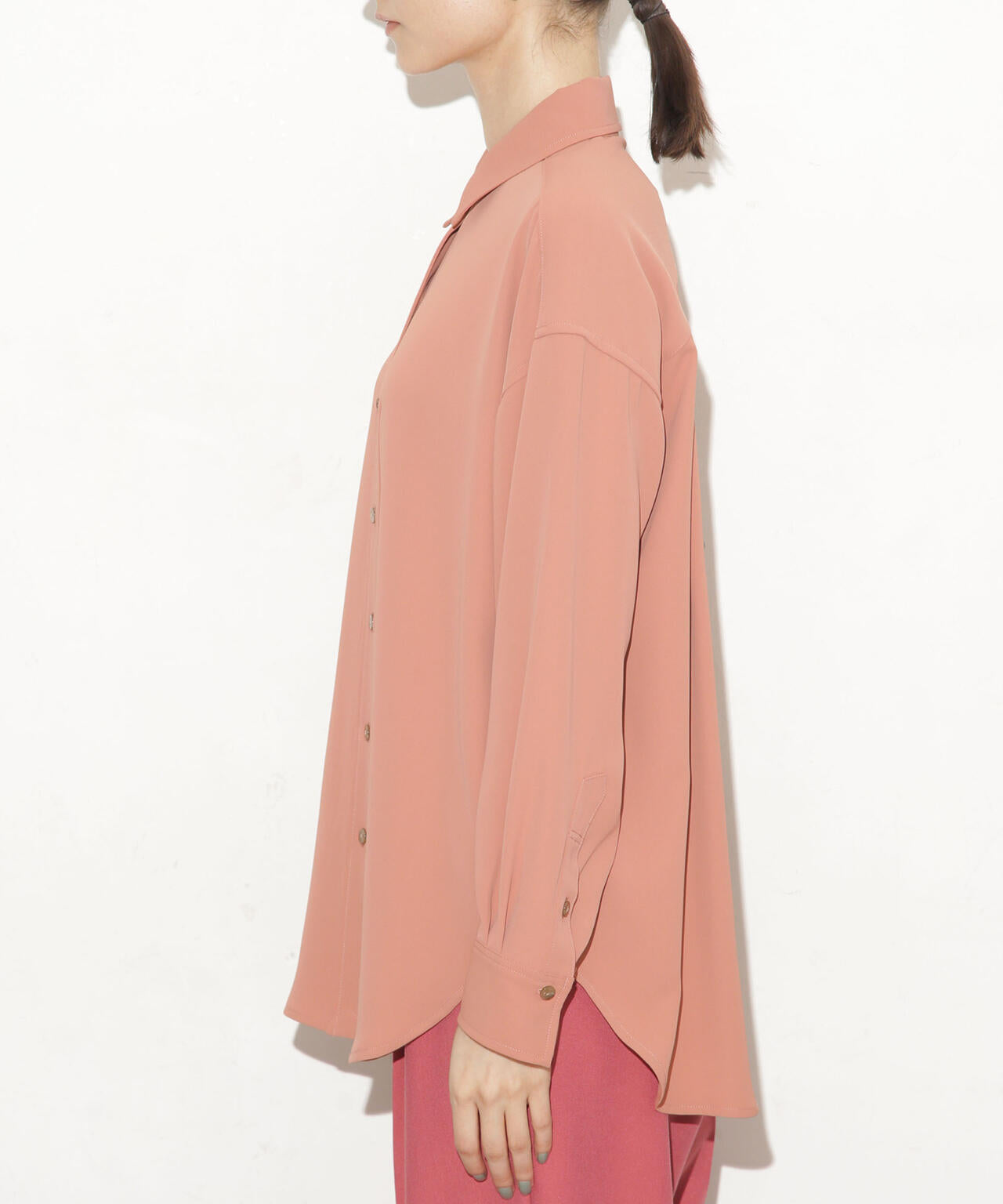 バッククロスドレープシャツ