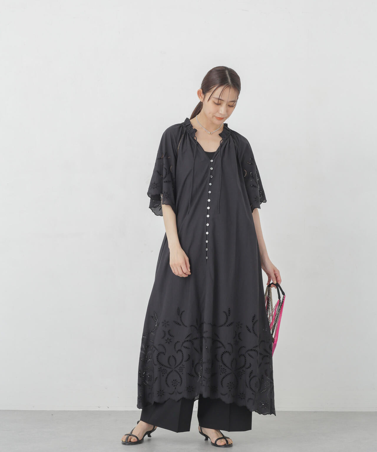 インドシフリー刺繍ワンピース