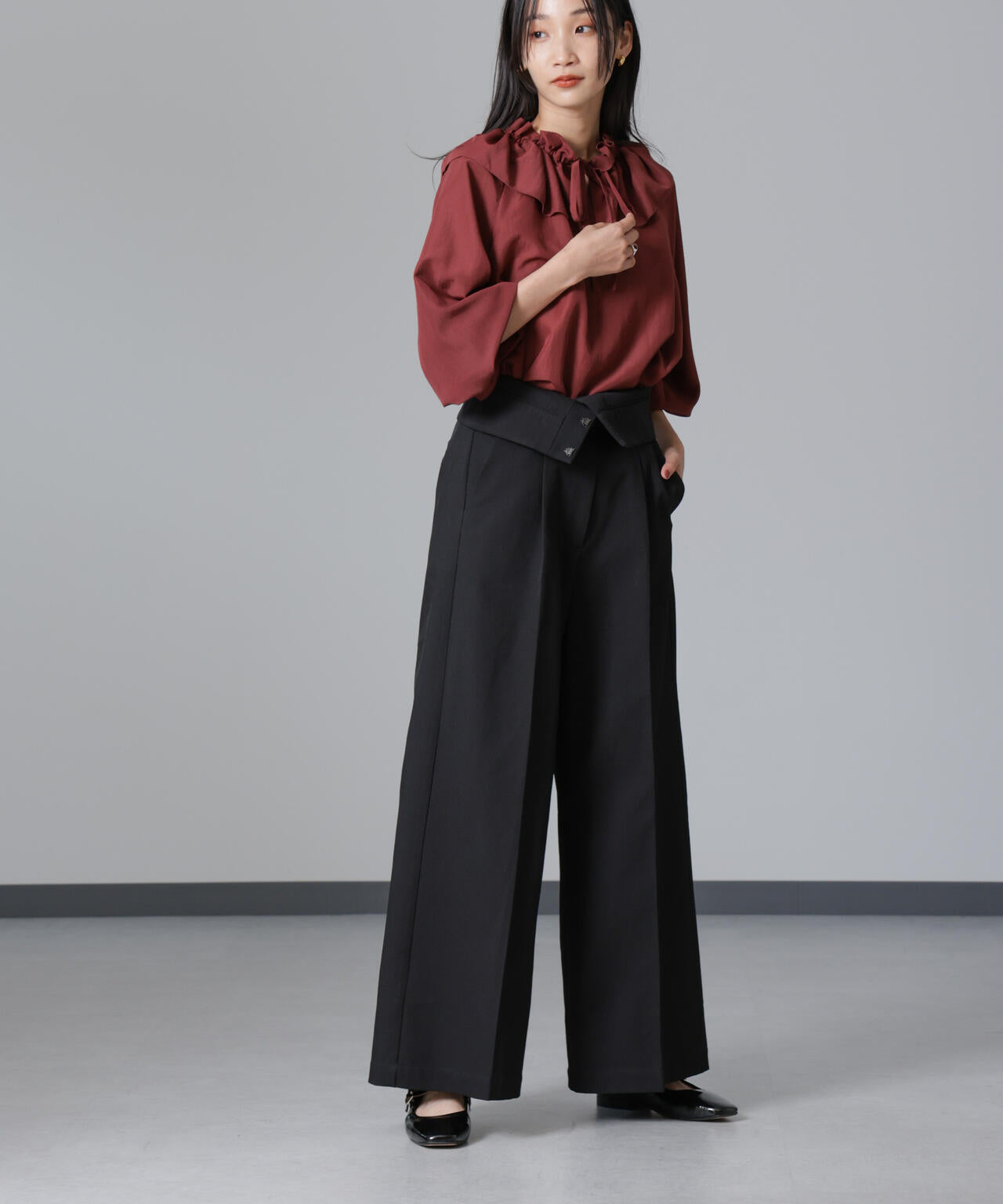 ハイウエストセンタープレスパンツ