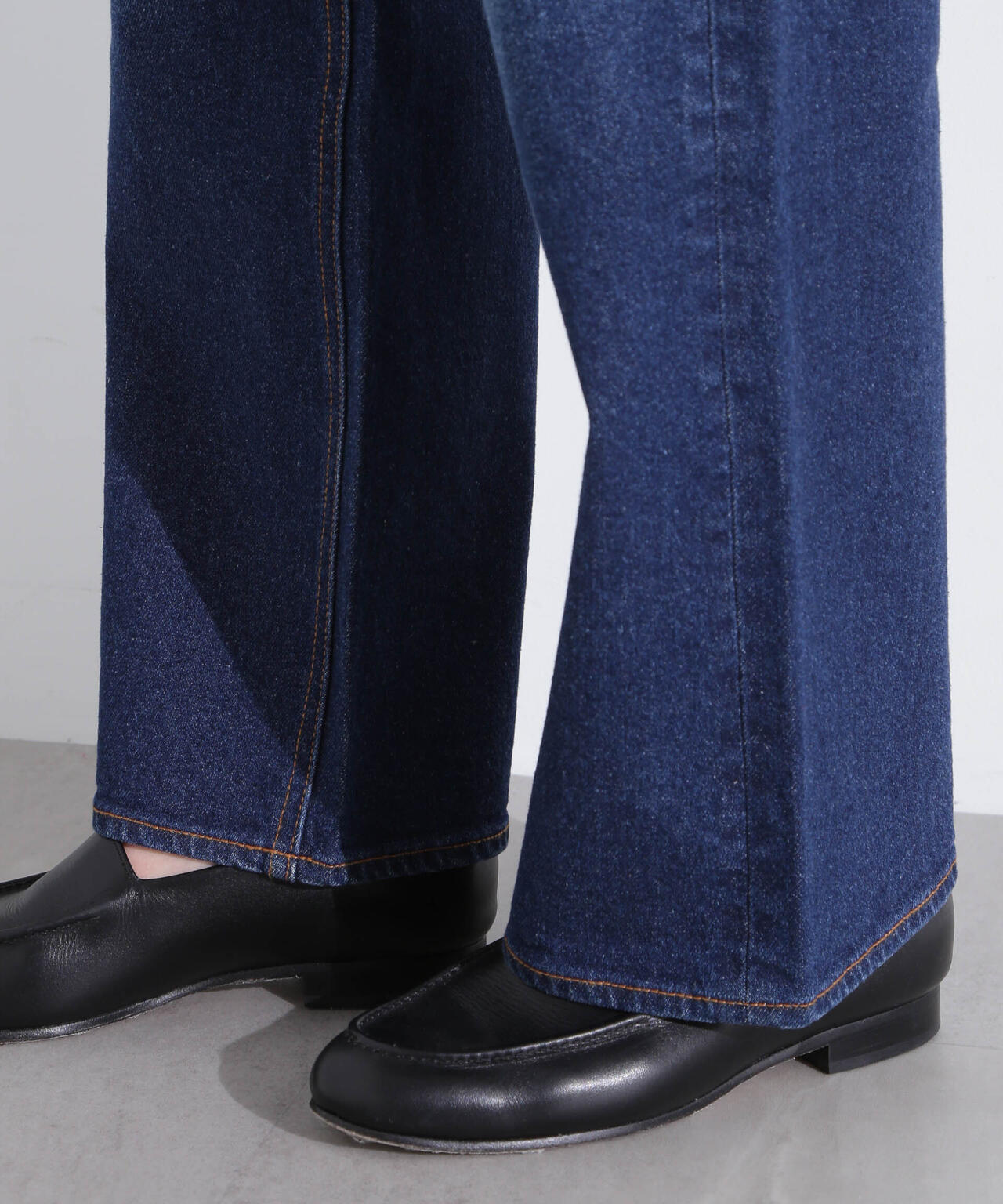 「MC」”TIMELESS WARDROBE”ストレートフィットデニム