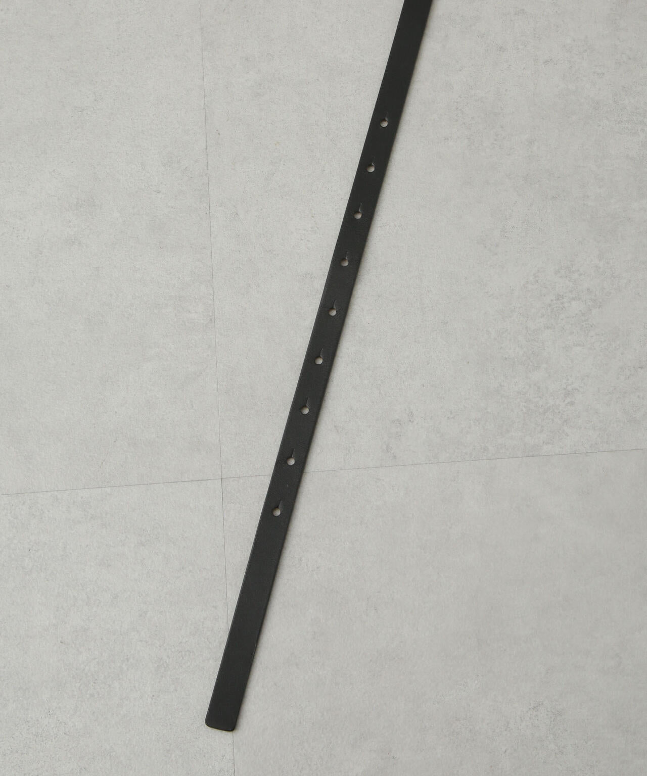ウェーブバックルレザーベルト