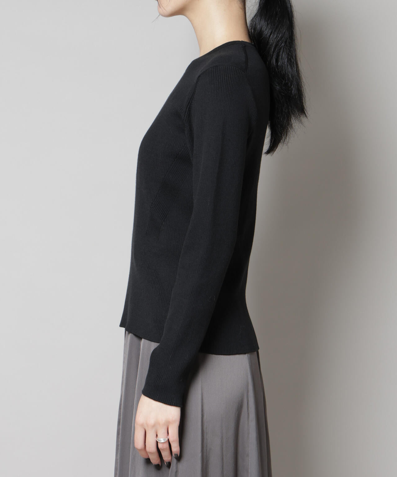 CICA&UVカット加工クルーネックリブニット