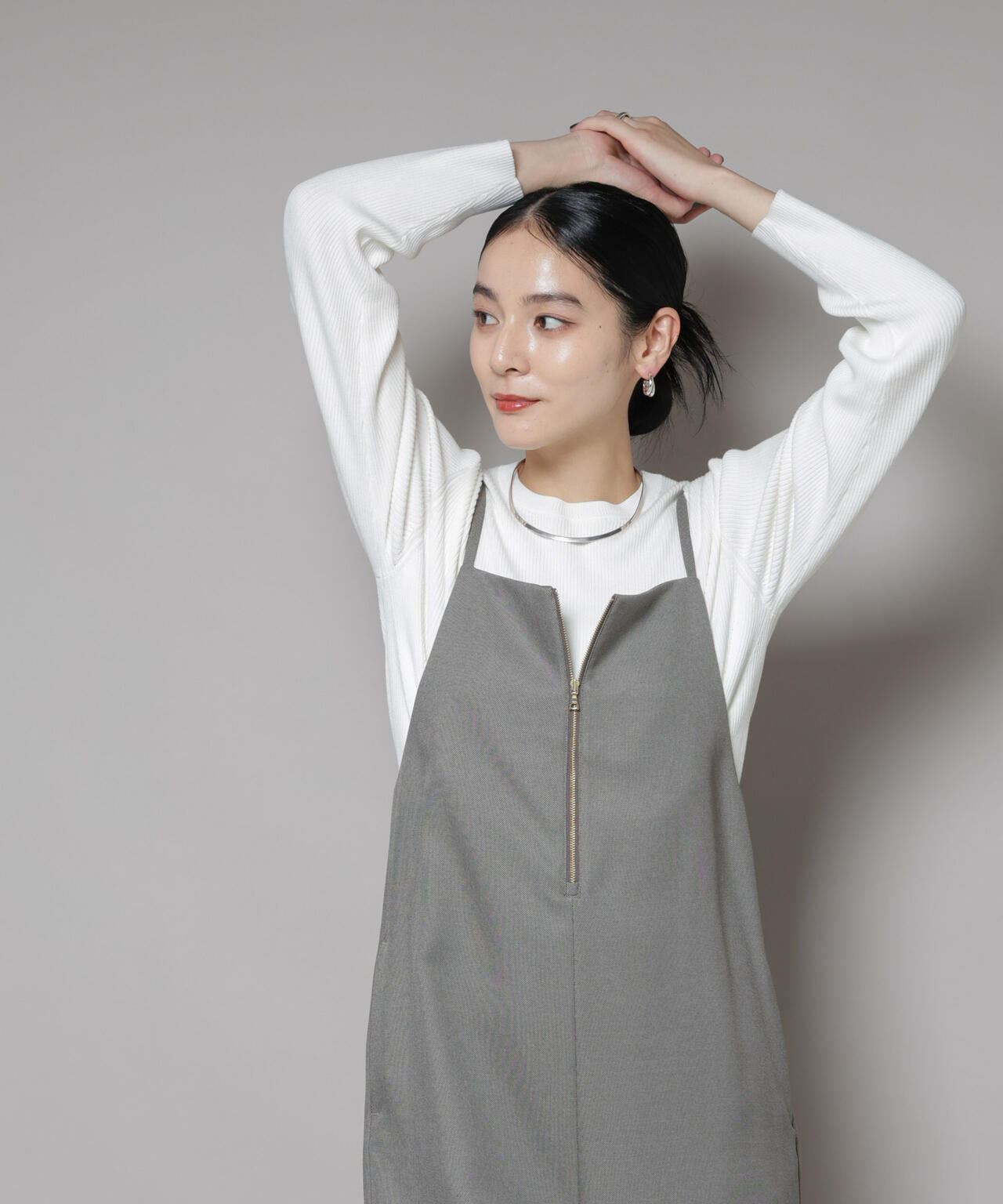 CICA&UVカット加工クルーネックリブニット