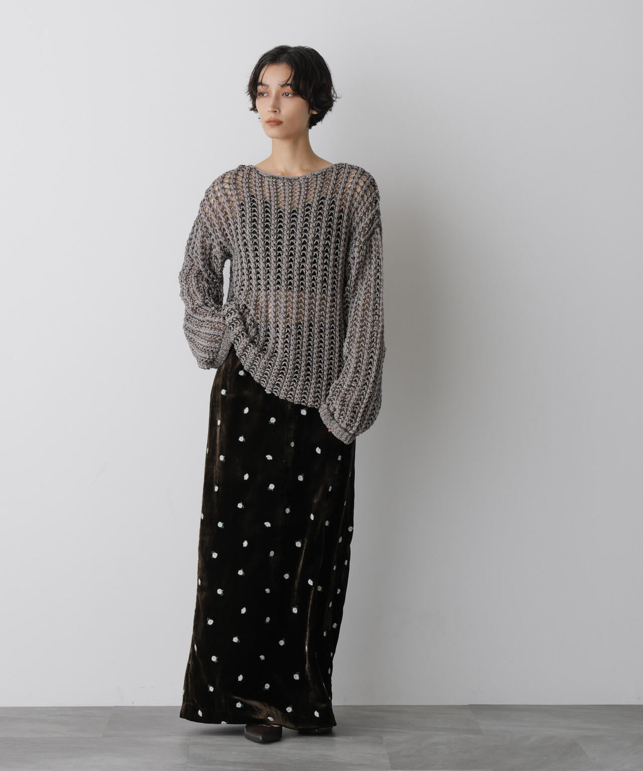 「STEVELOUR」シャイニーレースニットトップス